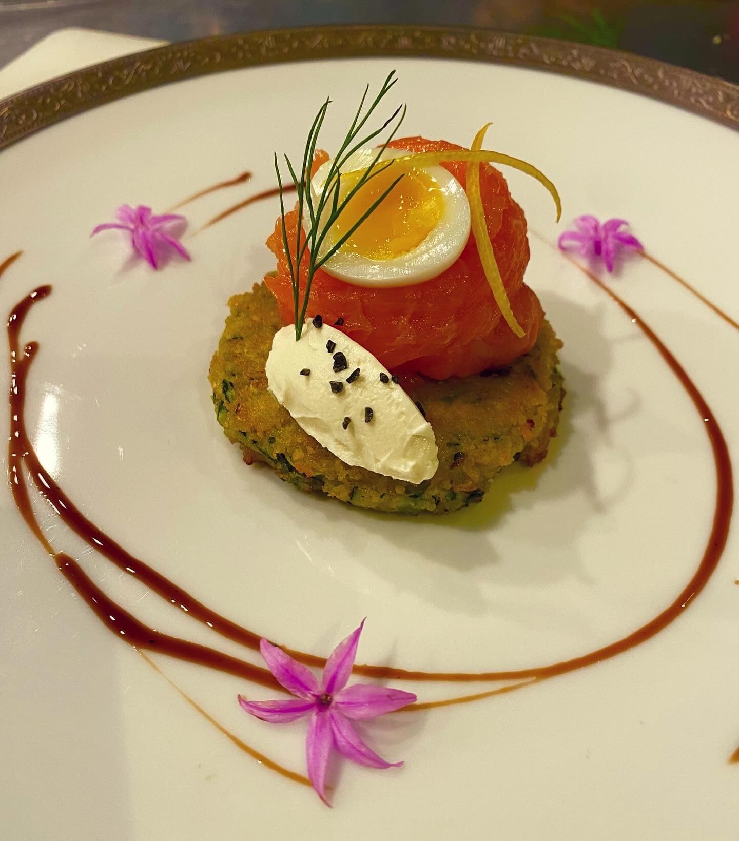 Wild salmon gravadlax