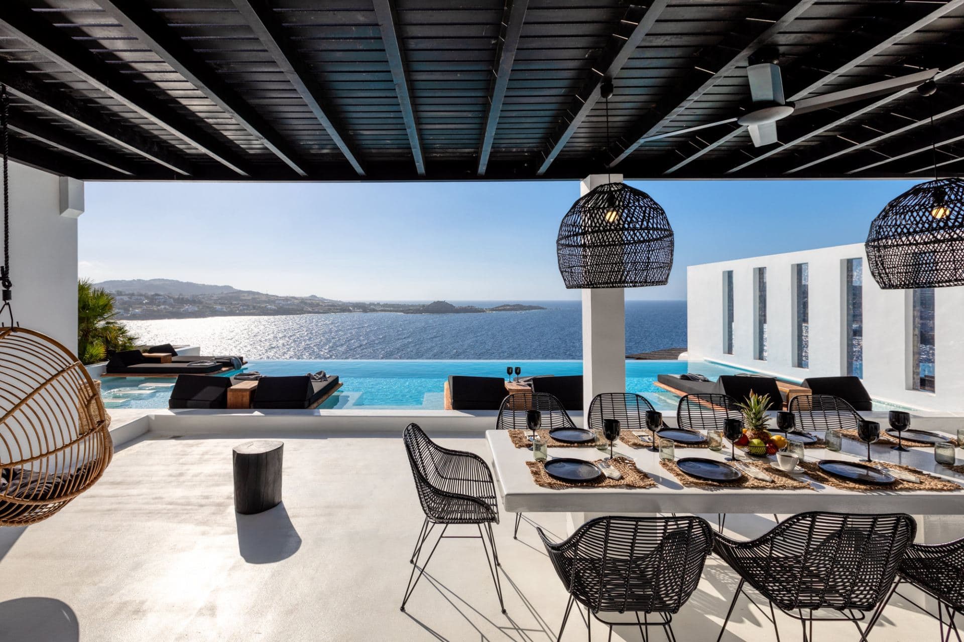 Villa Maura Review