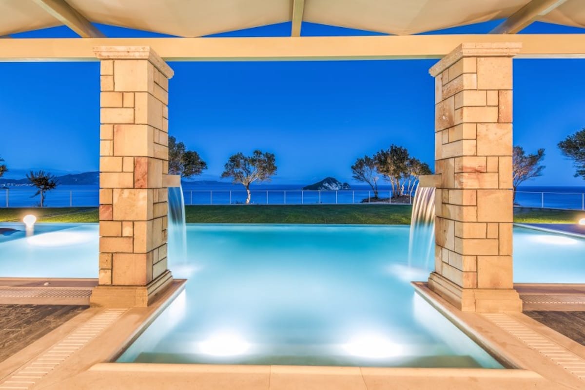 Artina Luxury Villa — luxury villa photo 1