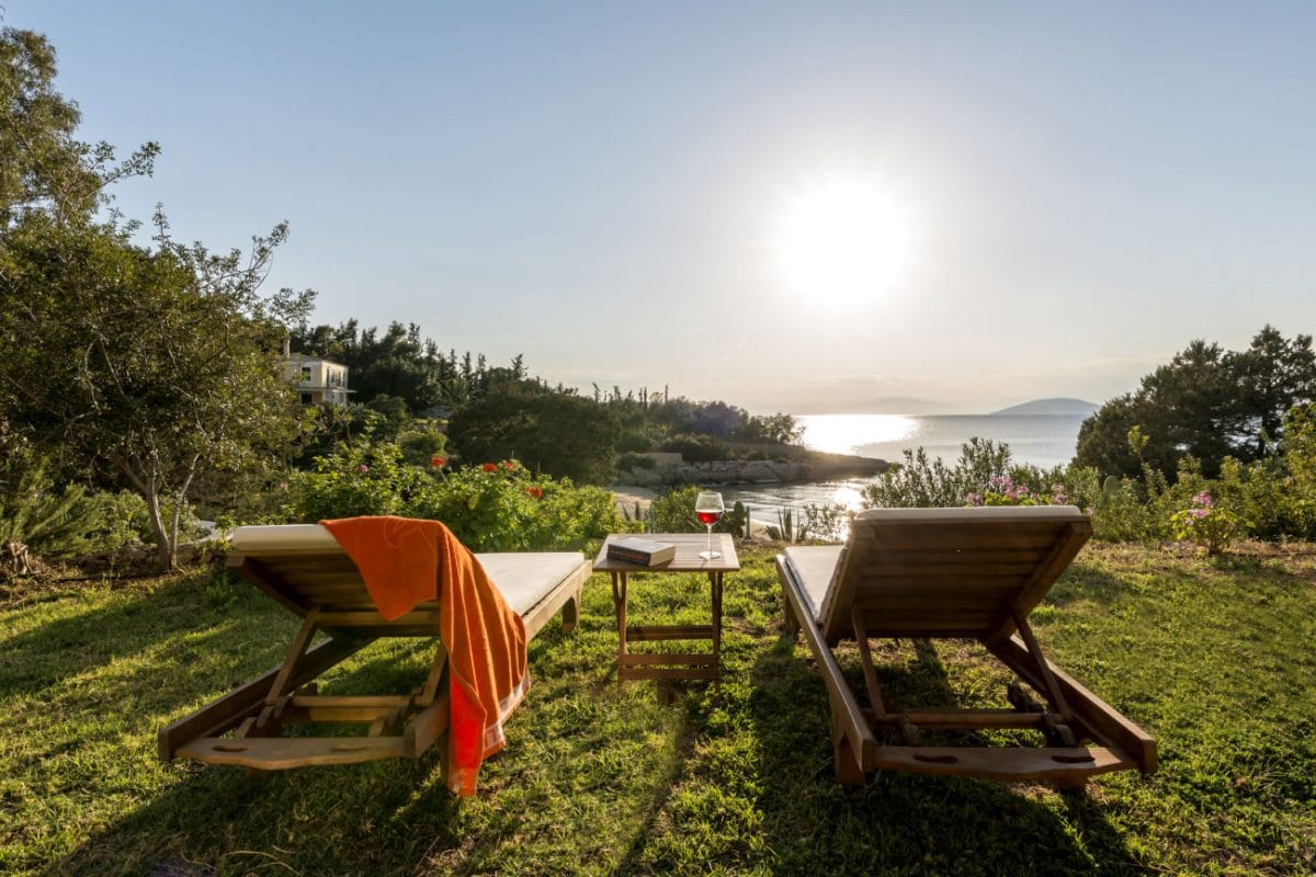Electra Beachfront Villa — luxury villa photo 2