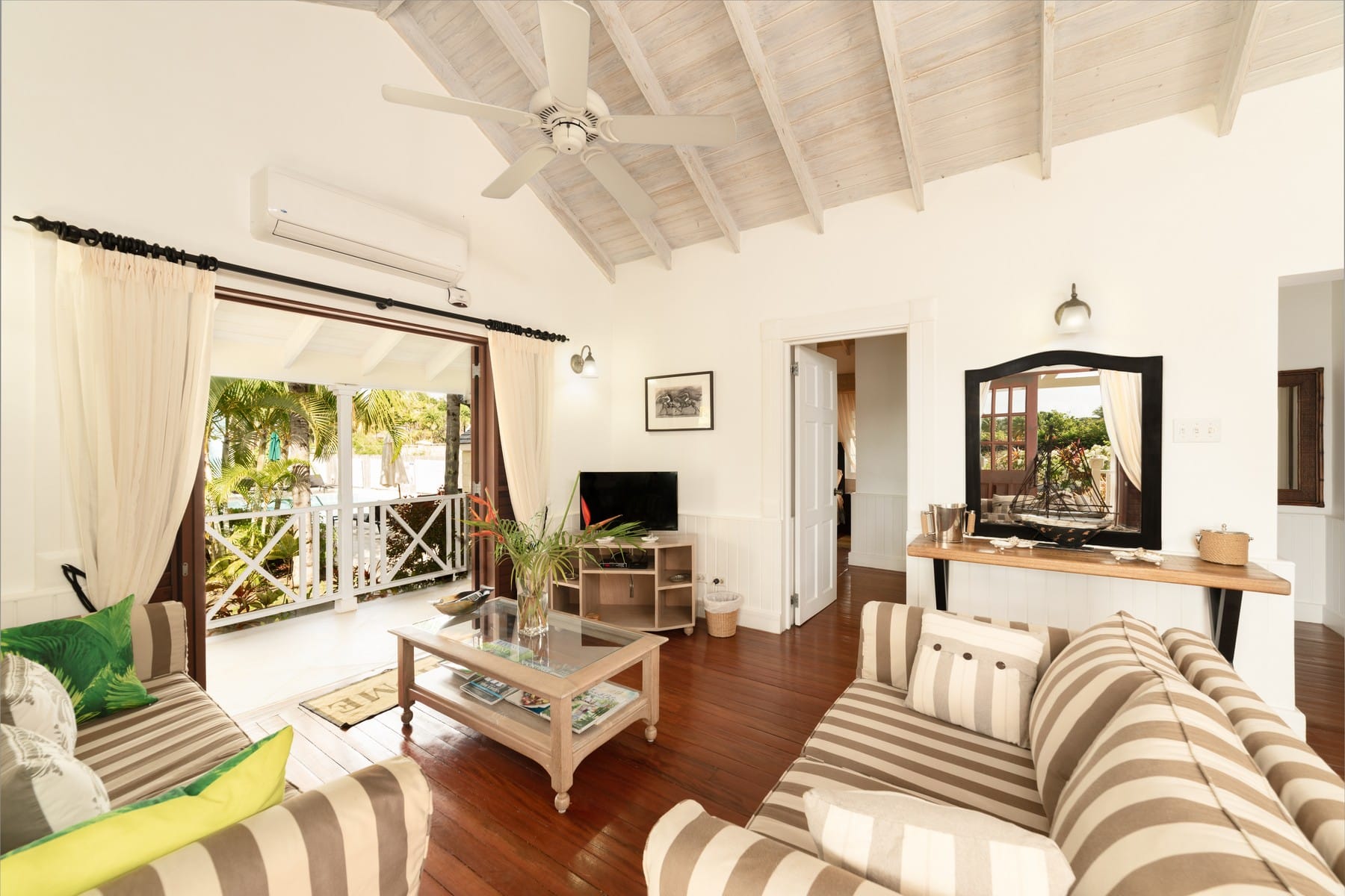 Porters Court 7 — luxury villa photo 1