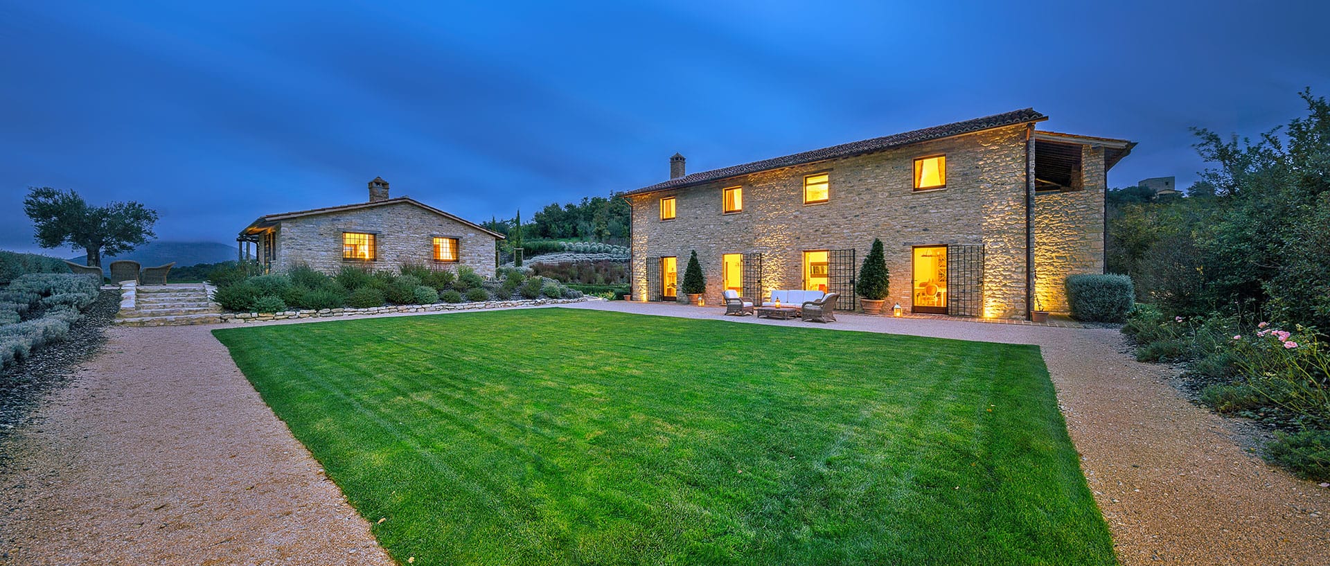 Villa Caminata — luxury villa photo 1