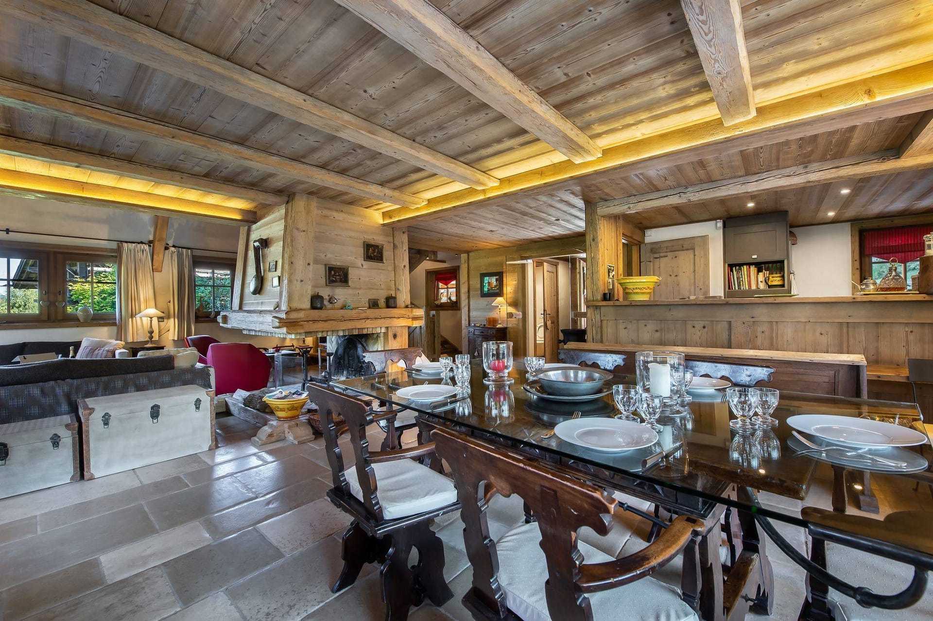 CHALET MANDARINE BLANCHE — luxury villa photo 1
