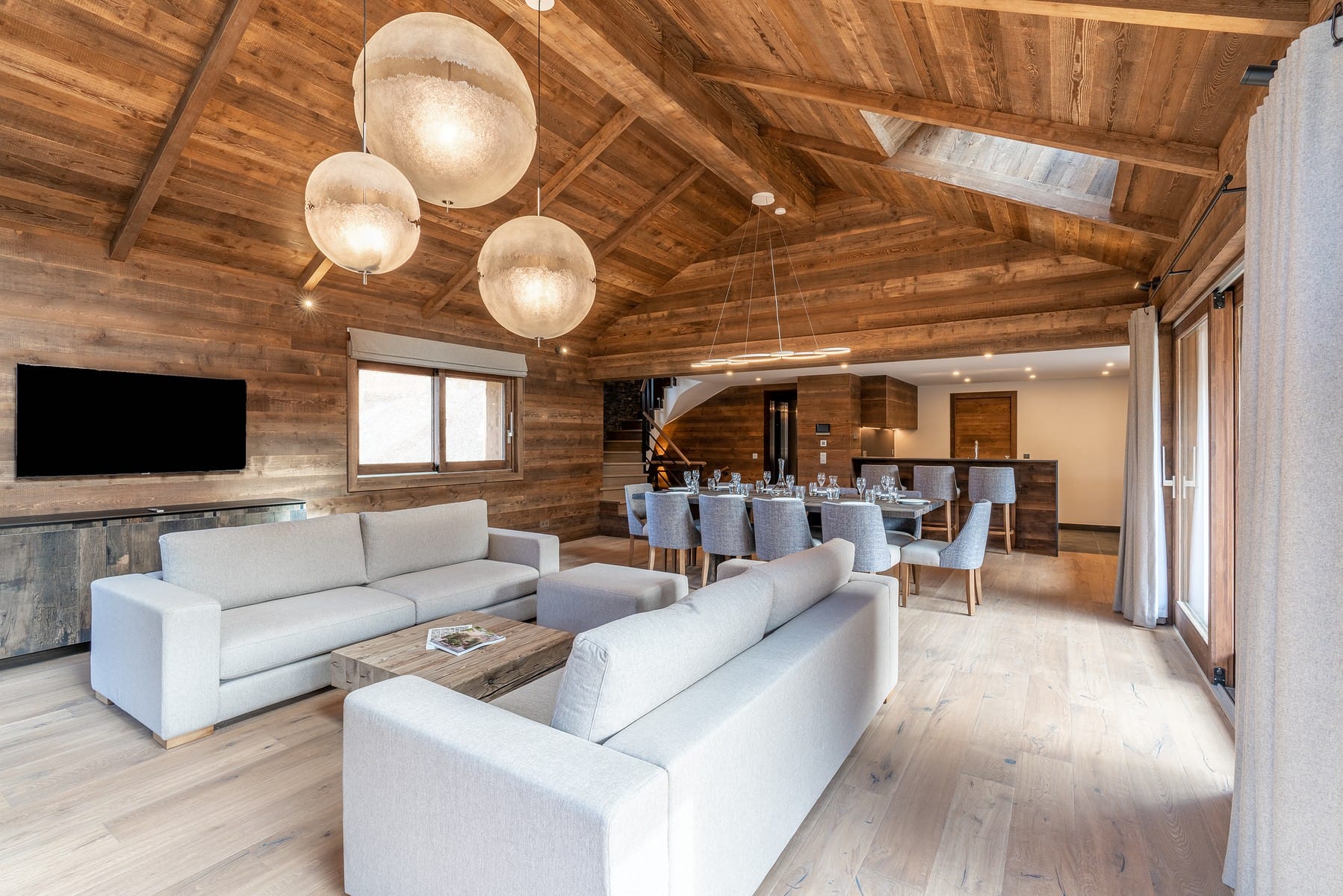 CHALET APPALOOSA — luxury villa photo 2