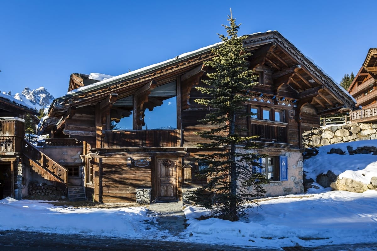 CHALET OMBRE NERE — luxury villa photo 1