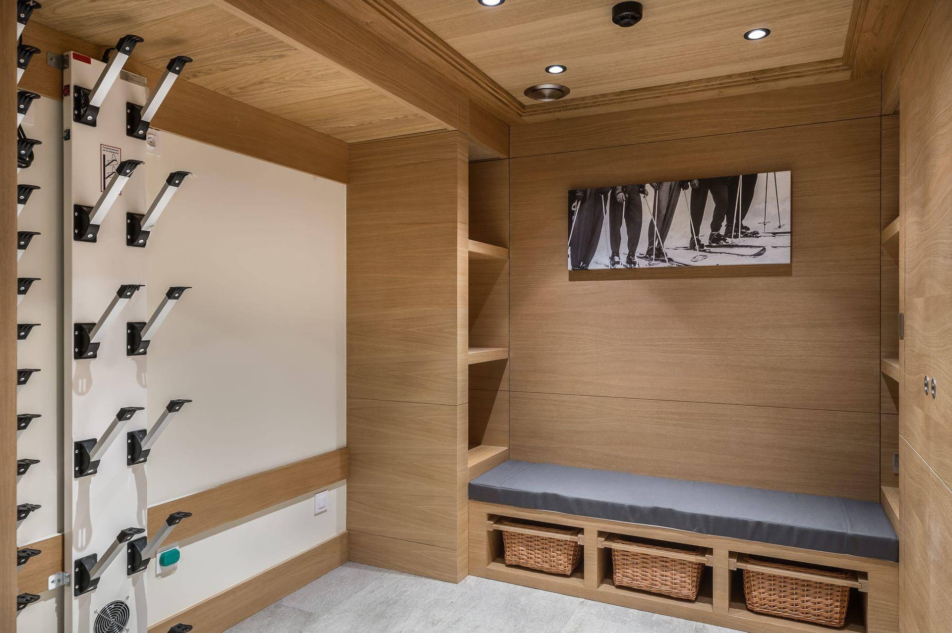 CHALET B — luxury villa photo 2