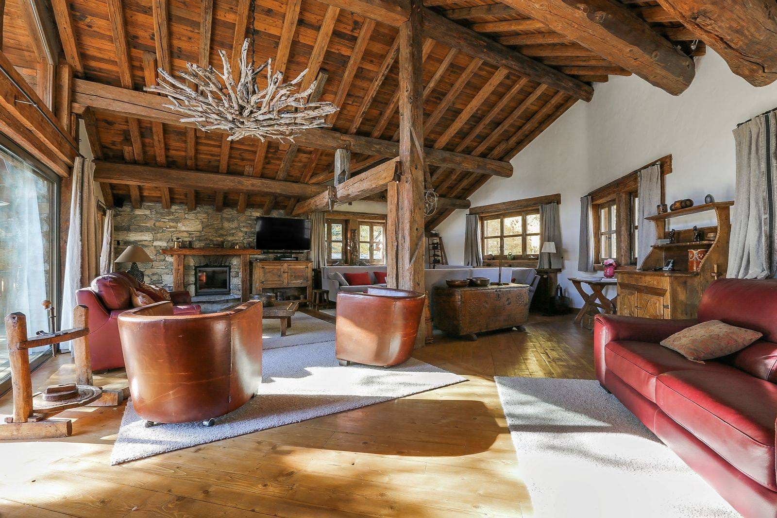Chalet Eagles Nest — luxury villa photo 2