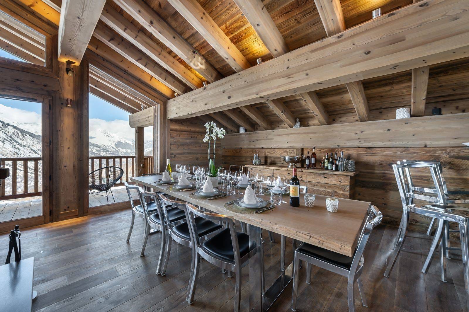 Chalet Pure White Crystal — luxury villa photo 2