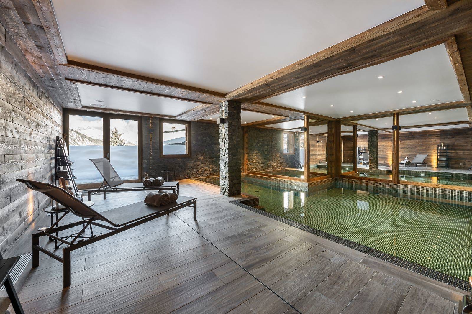 Chalet Pure White Crystal — luxury villa photo 1