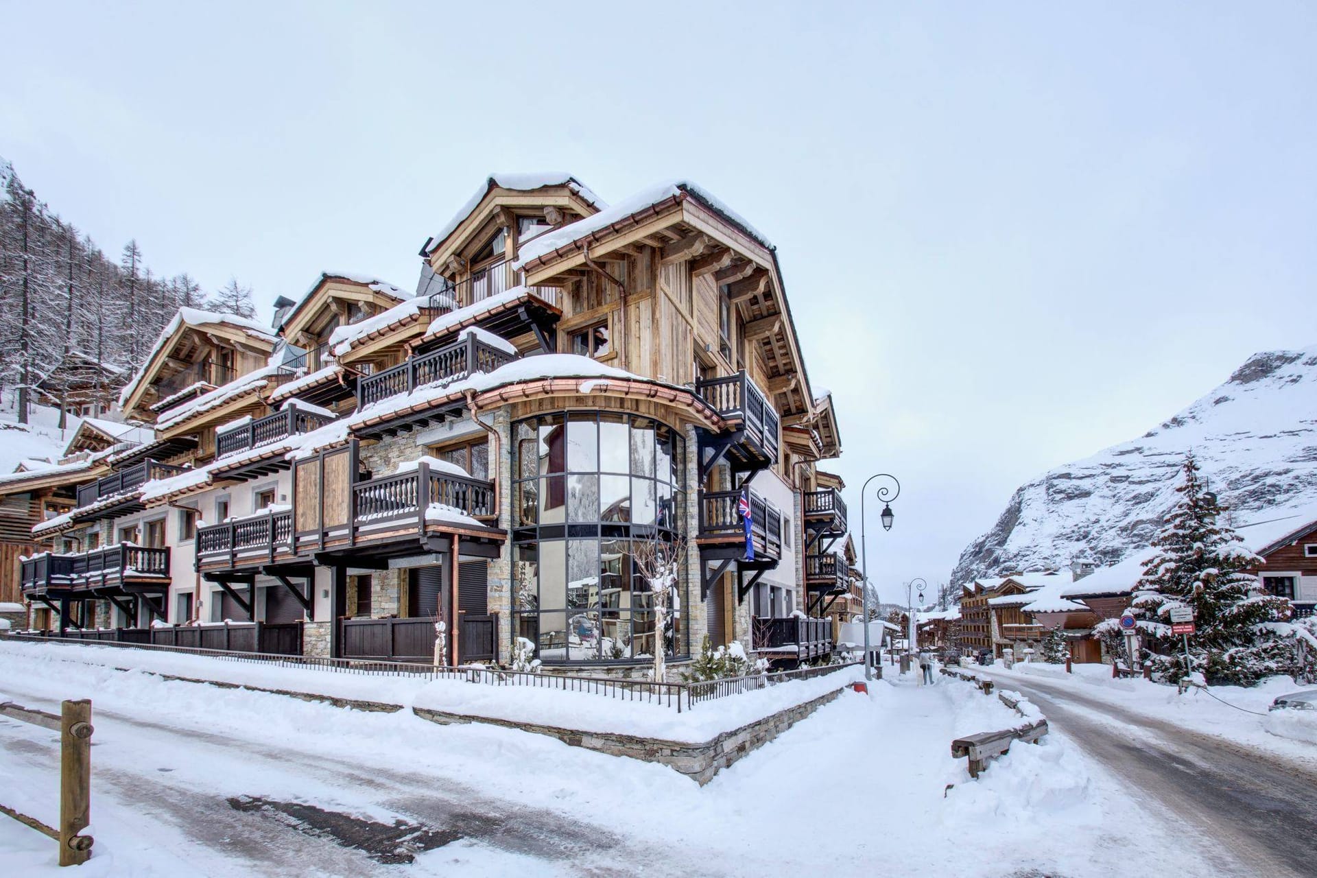 Apartment La Canadienne 3 — luxury villa photo 1