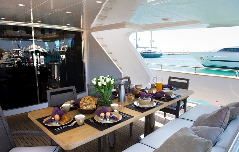 Ios — luxury villa photo 1