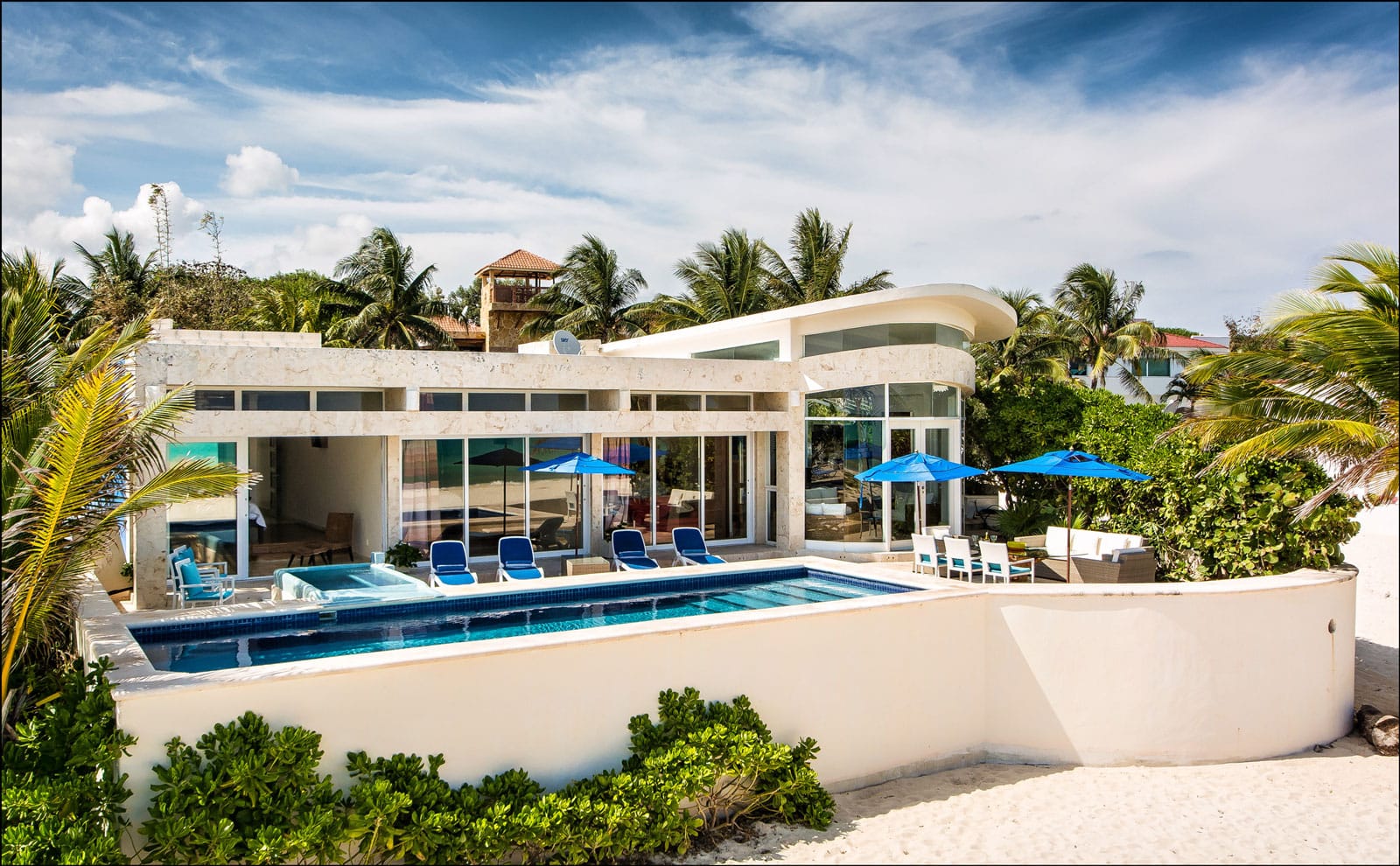 Beach House — luxury villa photo 24