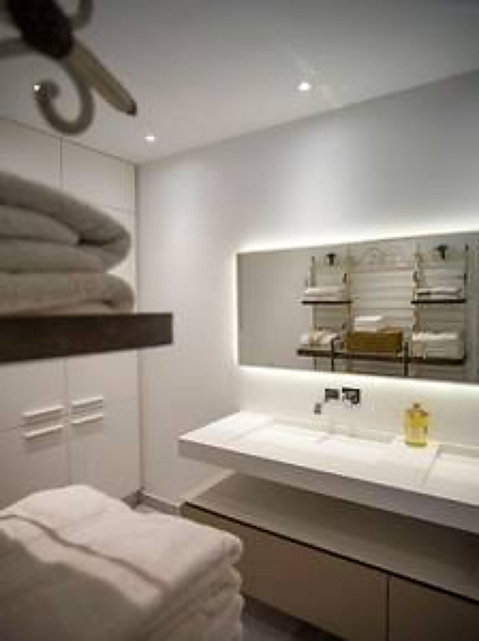 Suite Harbour — luxury villa photo 2