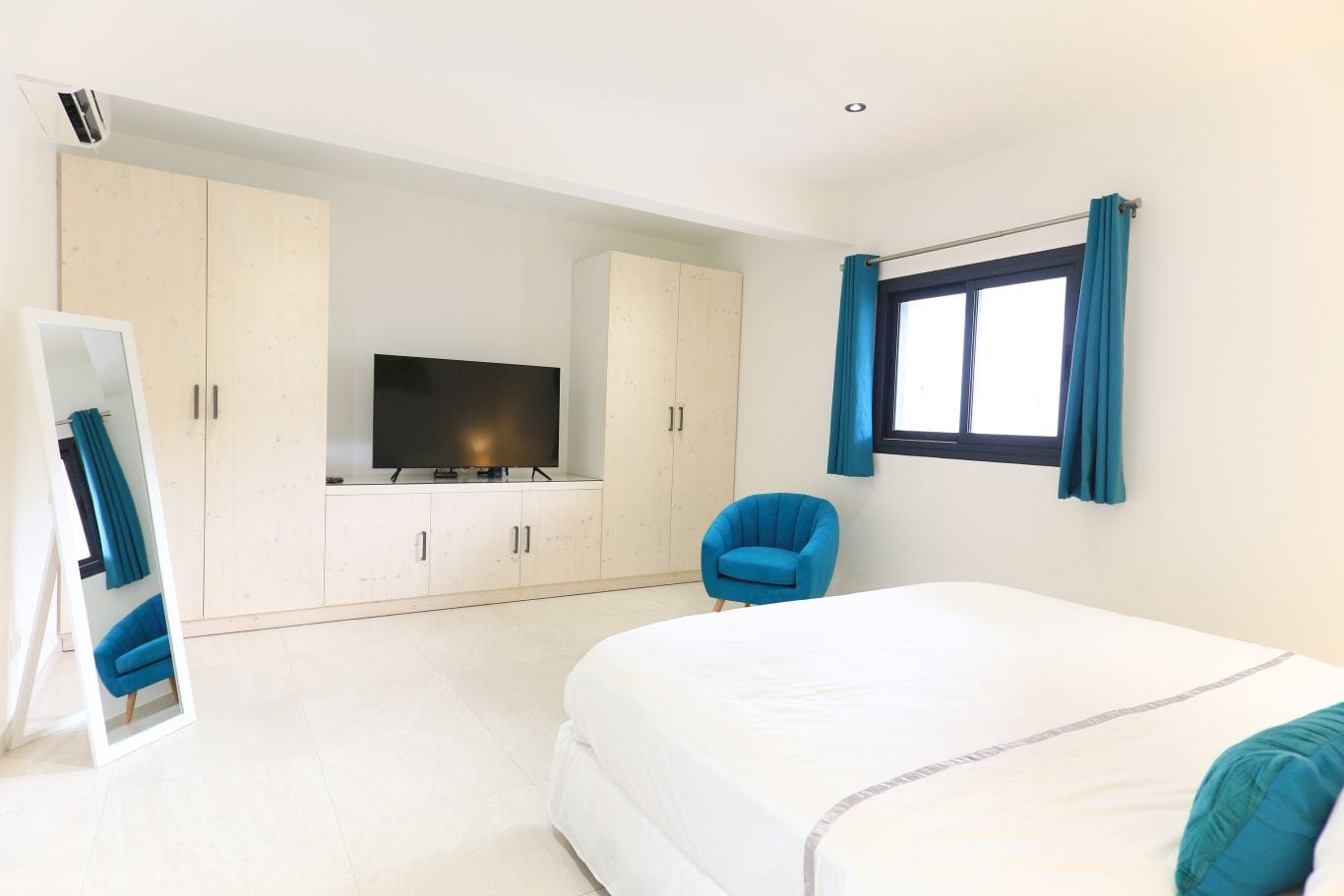 Villa North Waves — luxury villa photo 2