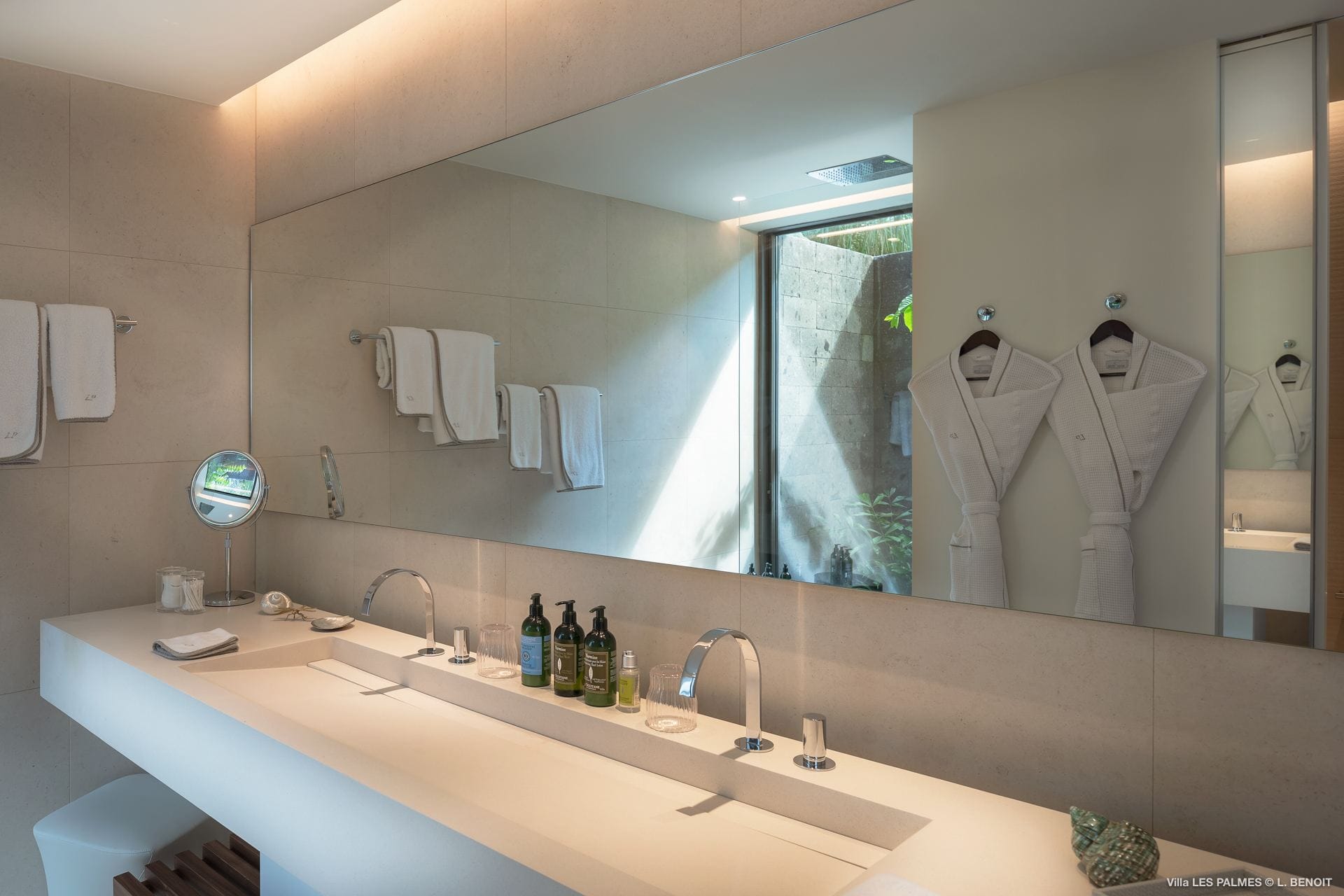 Villa Les Palmes — luxury villa photo 1