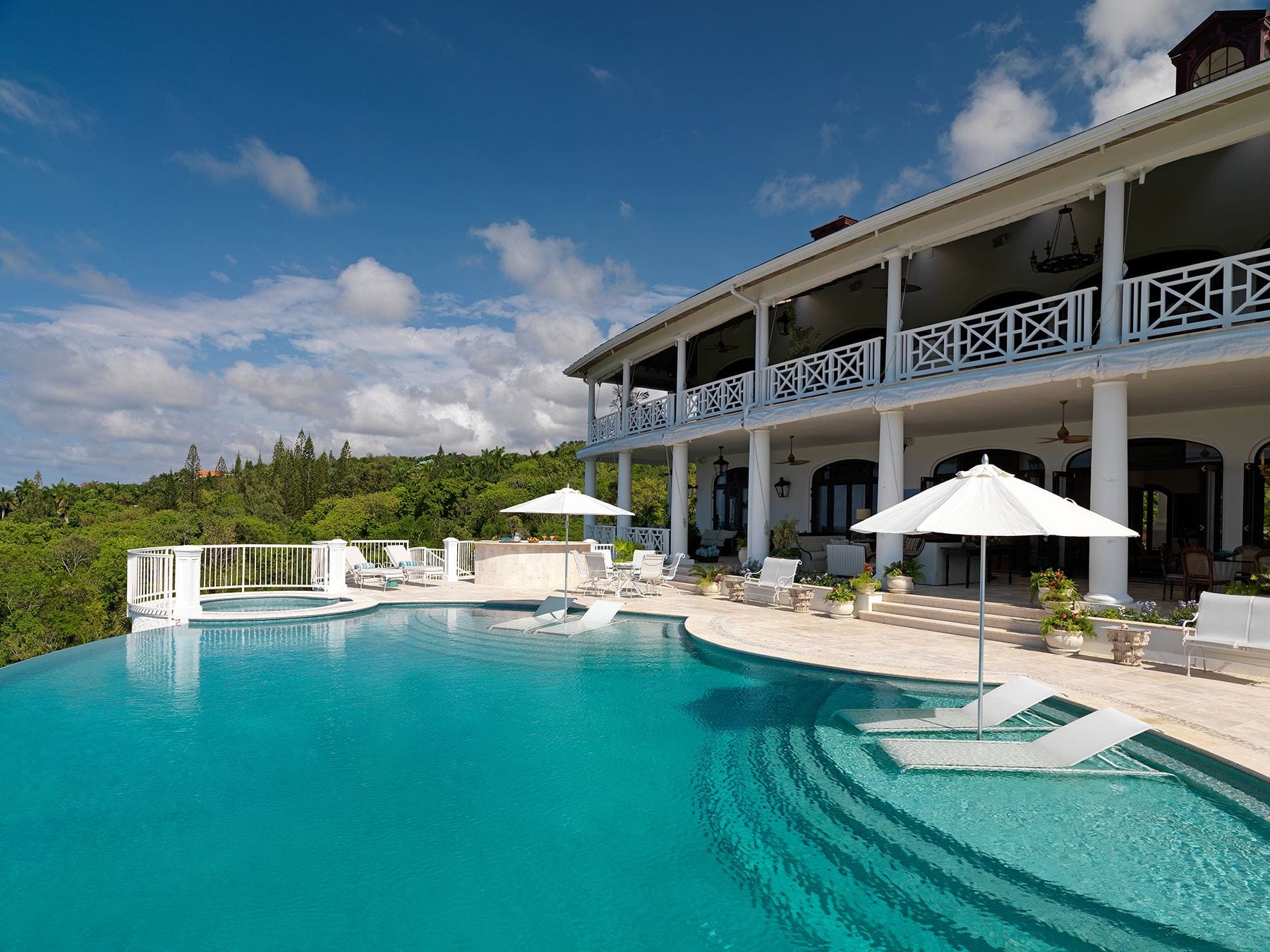 Villa Flower Hill — luxury villa photo 1