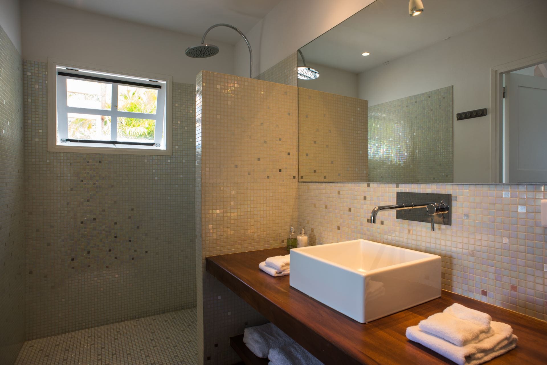 Villa Manava — luxury villa photo 2