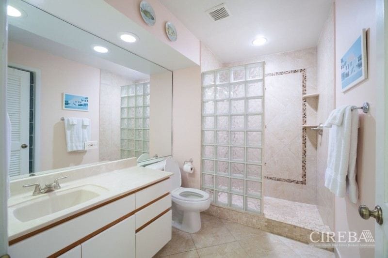 Far Tortuga — luxury villa photo 2