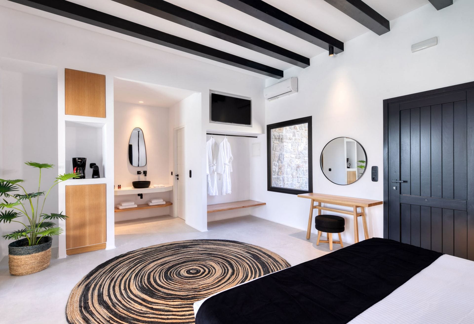 Agrari Black Junior Suite — luxury villa photo 1