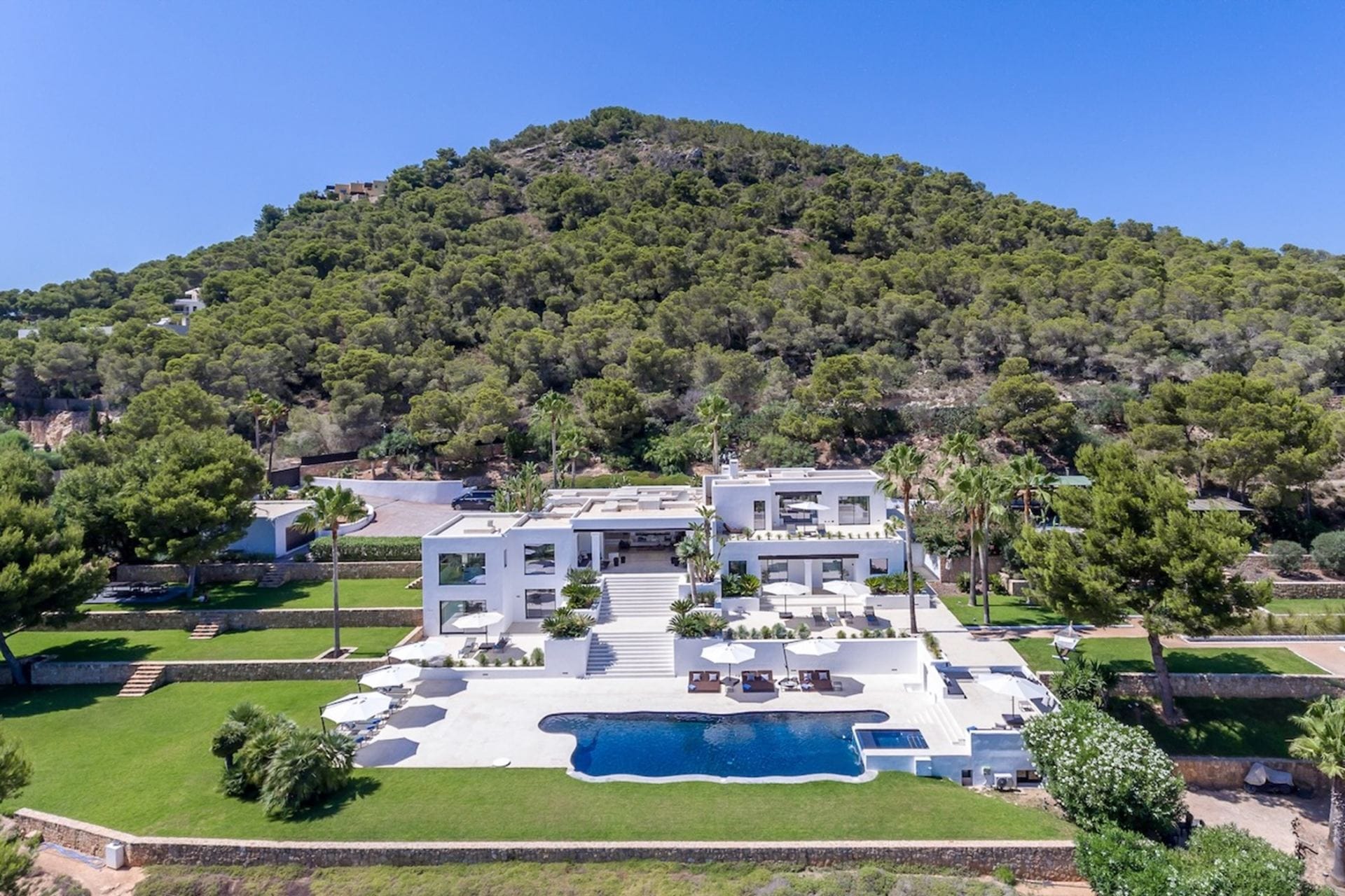 Villa Can Nemo — luxury villa photo 1