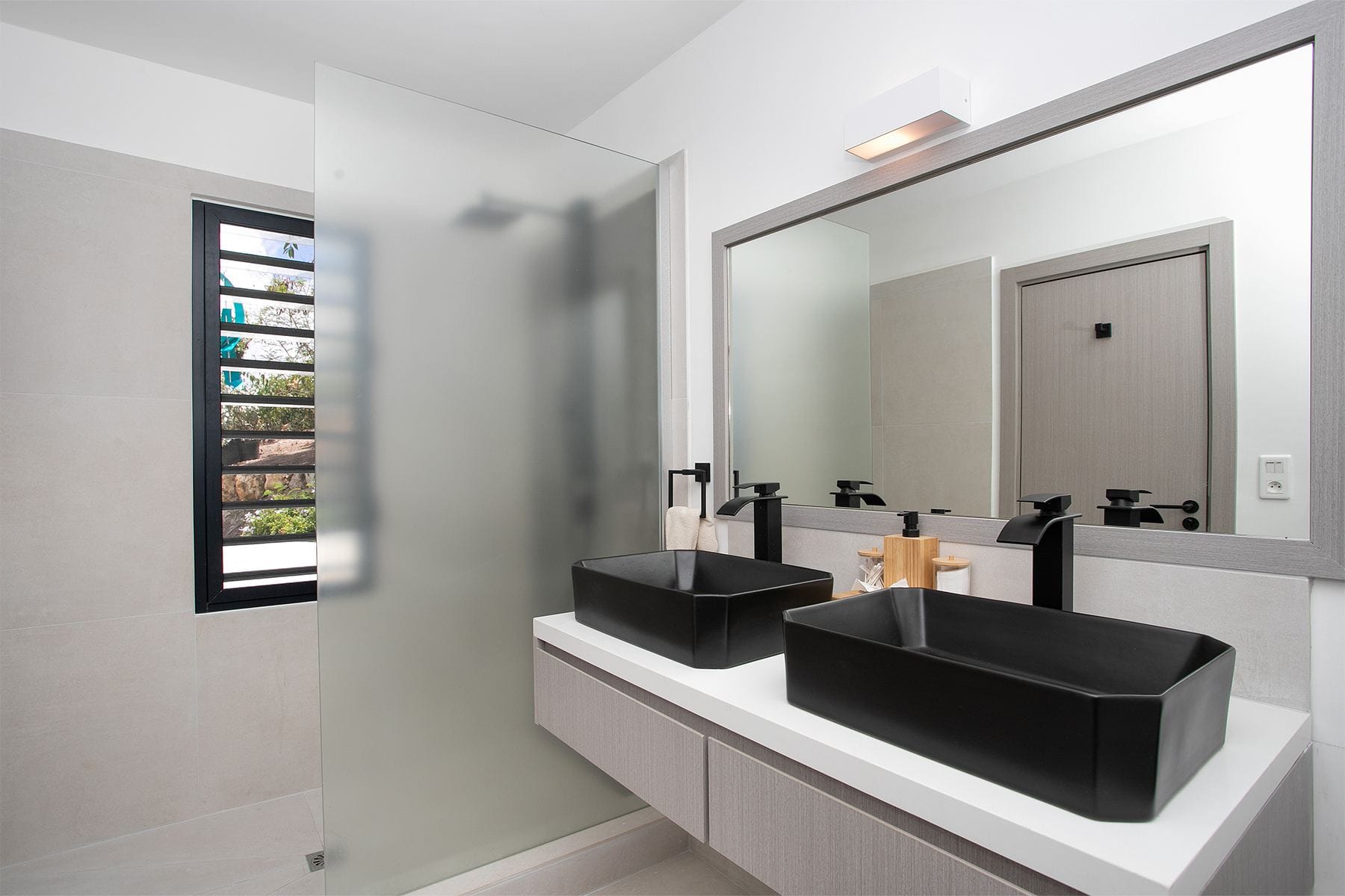 Villa Aqua Rock — luxury villa photo 2