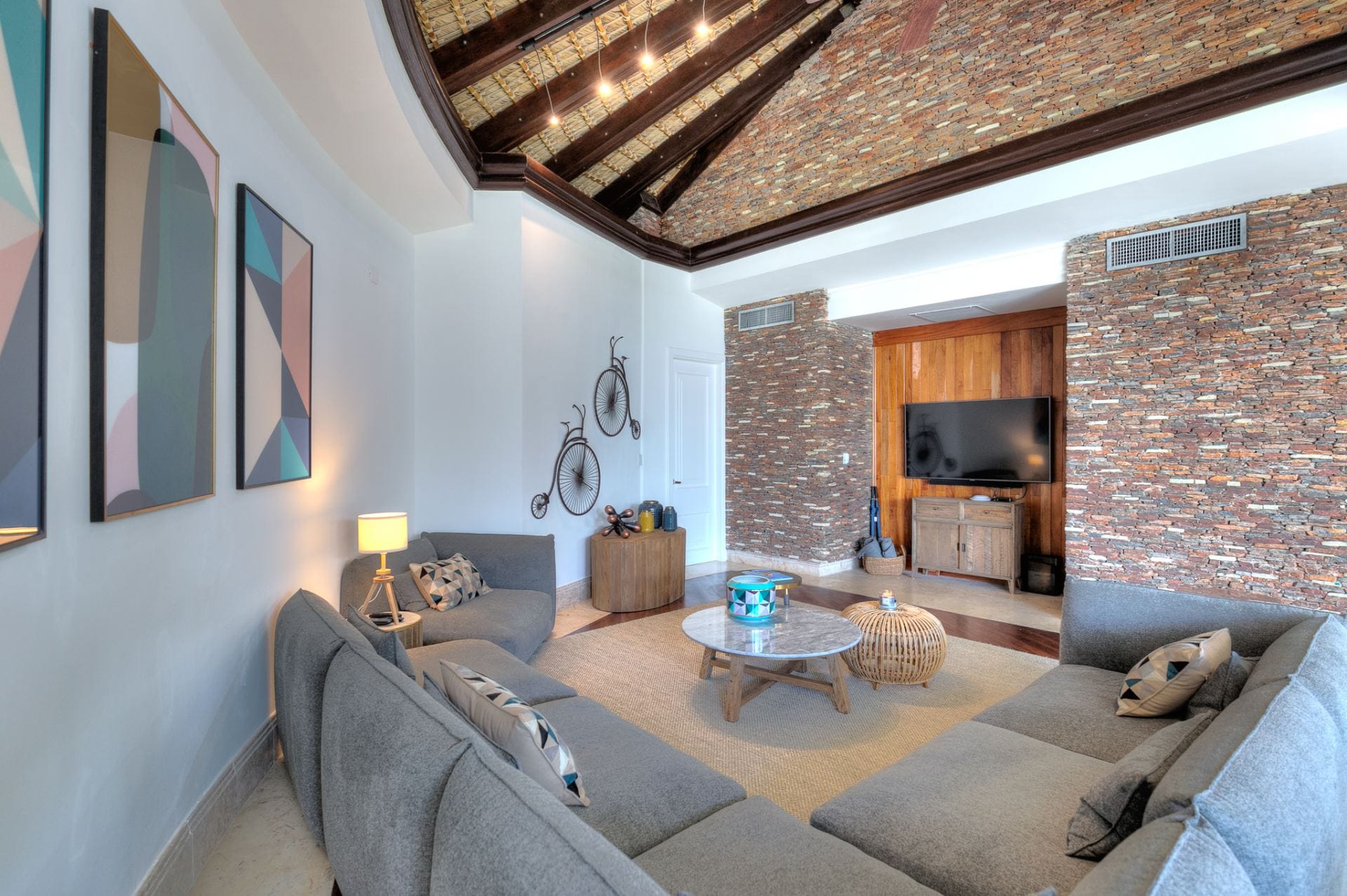 Villa Corales 60 — luxury villa photo 1