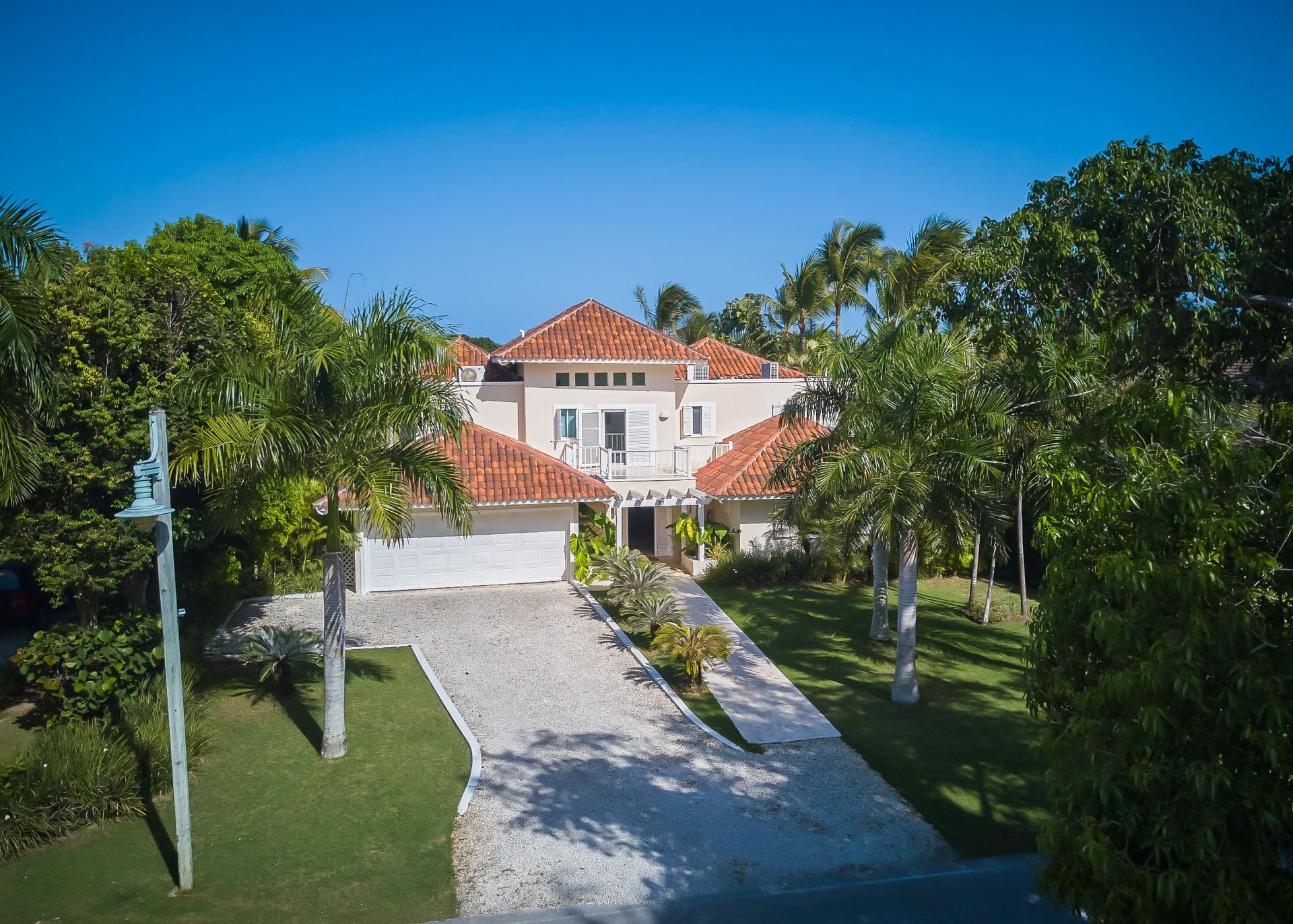 Tortuga B7 — luxury villa photo 1