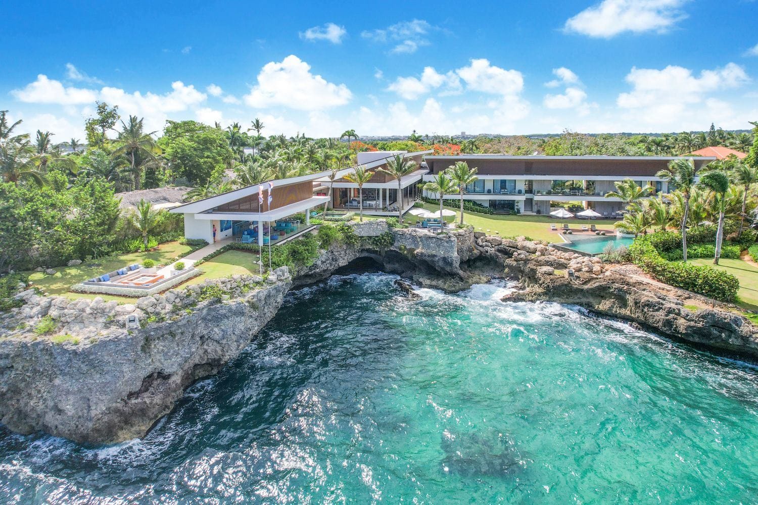 Villa Farallon - Casa de Campo — luxury villa photo 1