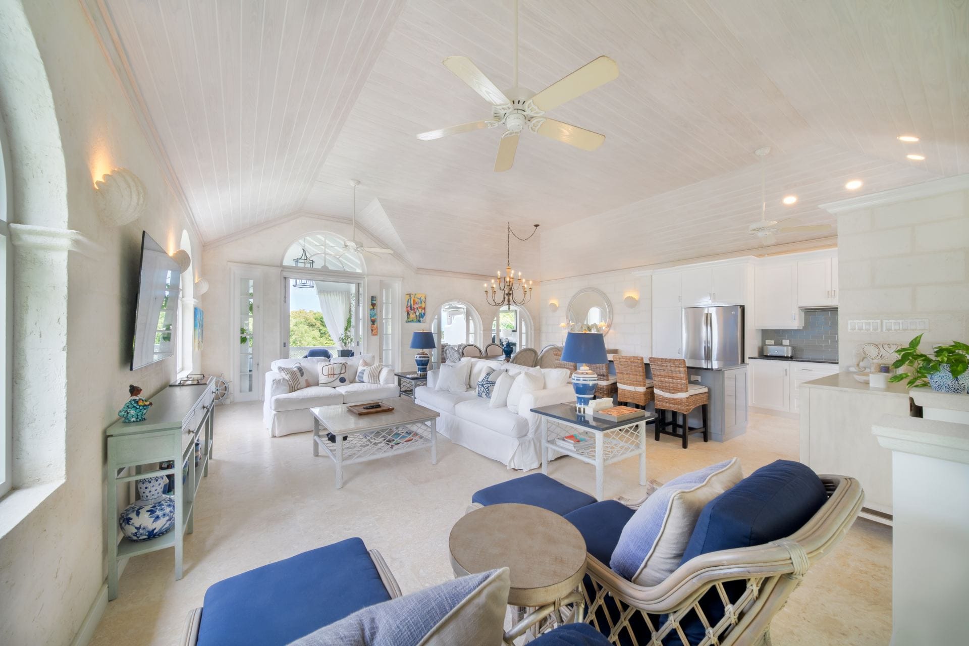 Forest Hills 25 — luxury villa photo 1