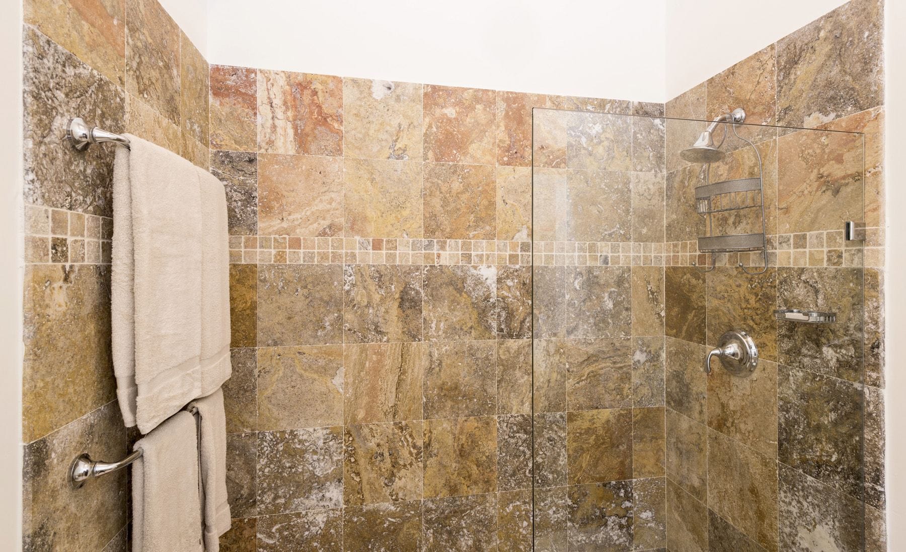 Sandalwood House — luxury villa photo 34