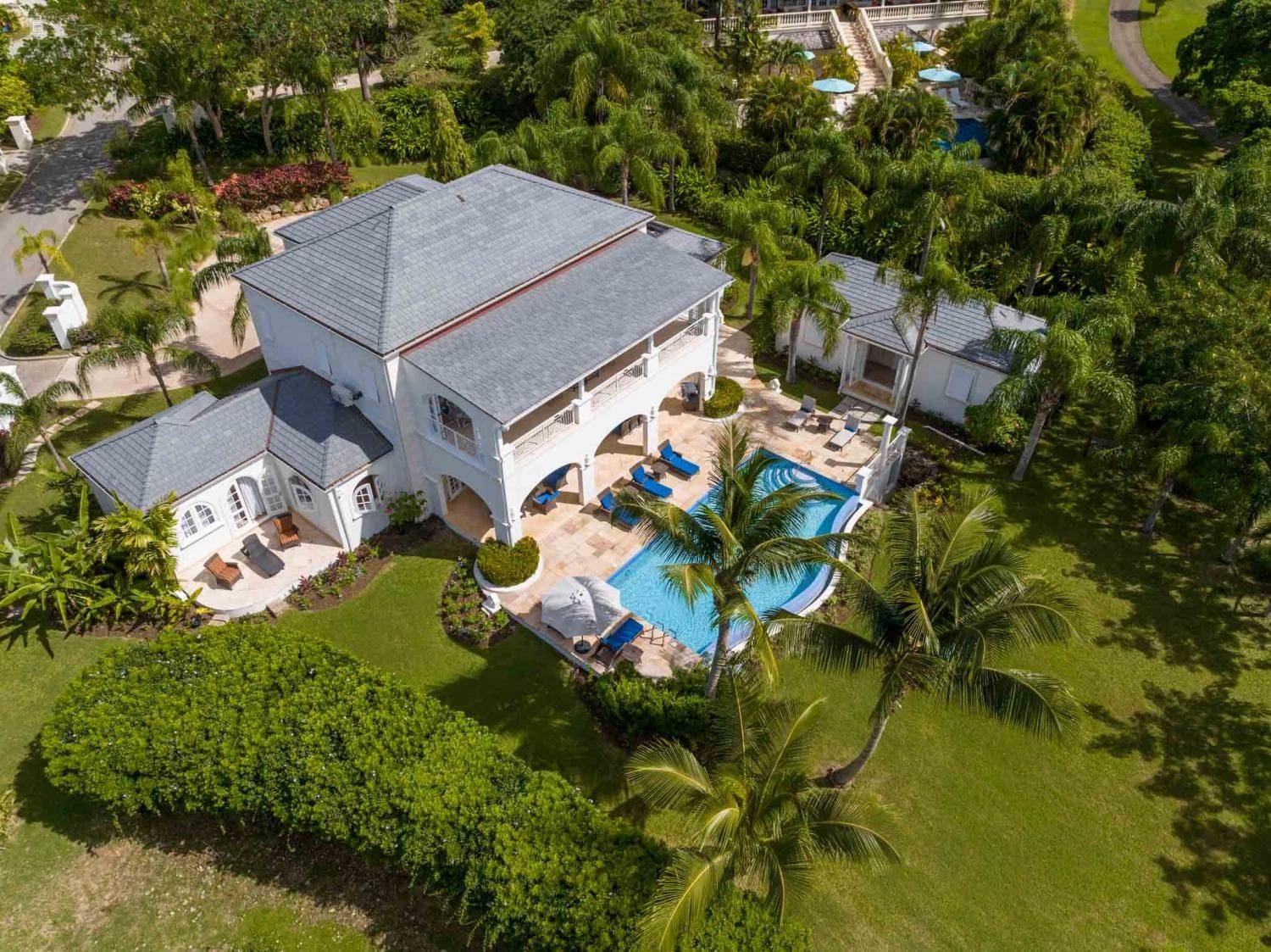 Mahogany Drive 7, "5 O’Clock Somewhere" — luxury villa photo 1