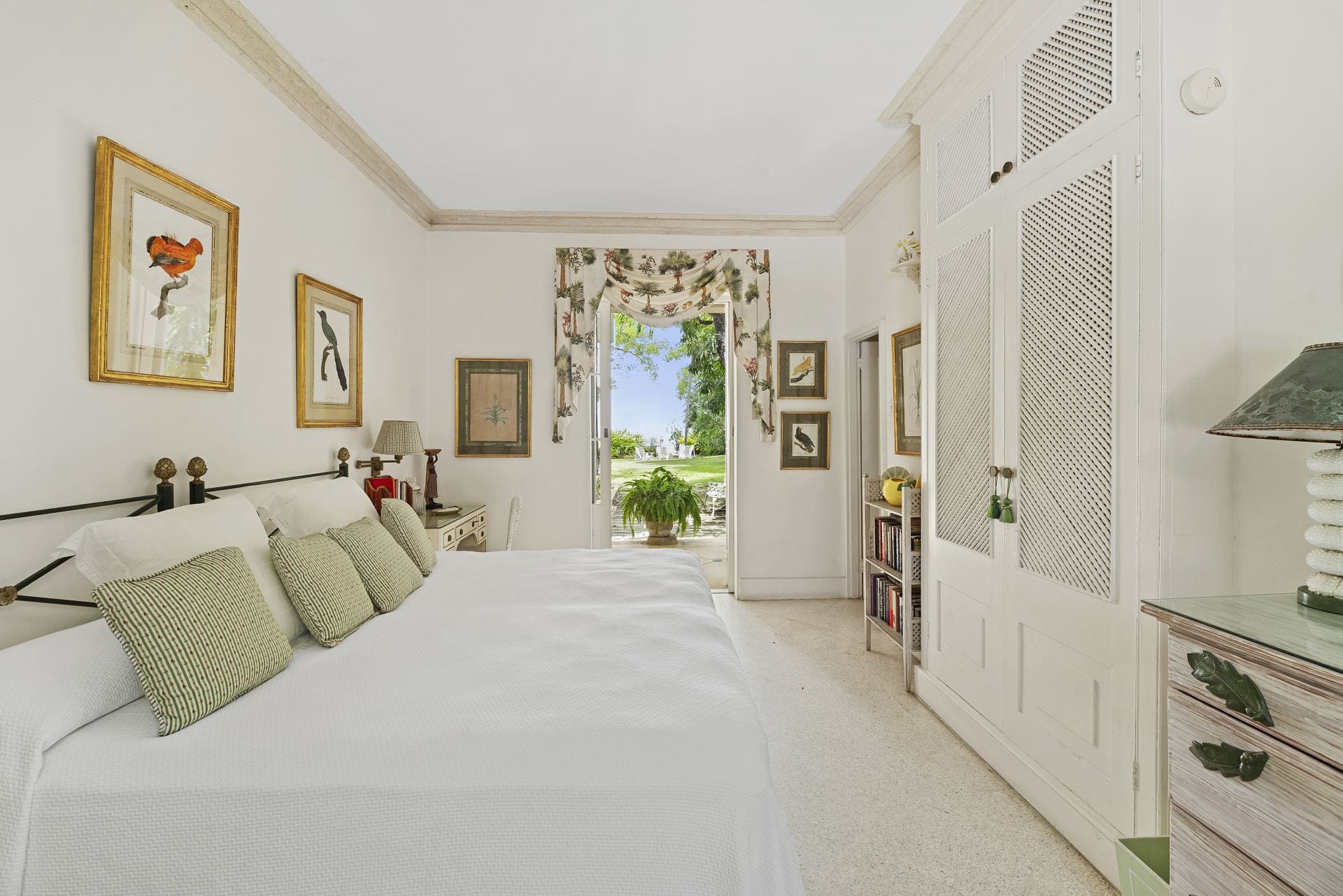 Mango Bay — luxury villa photo 39