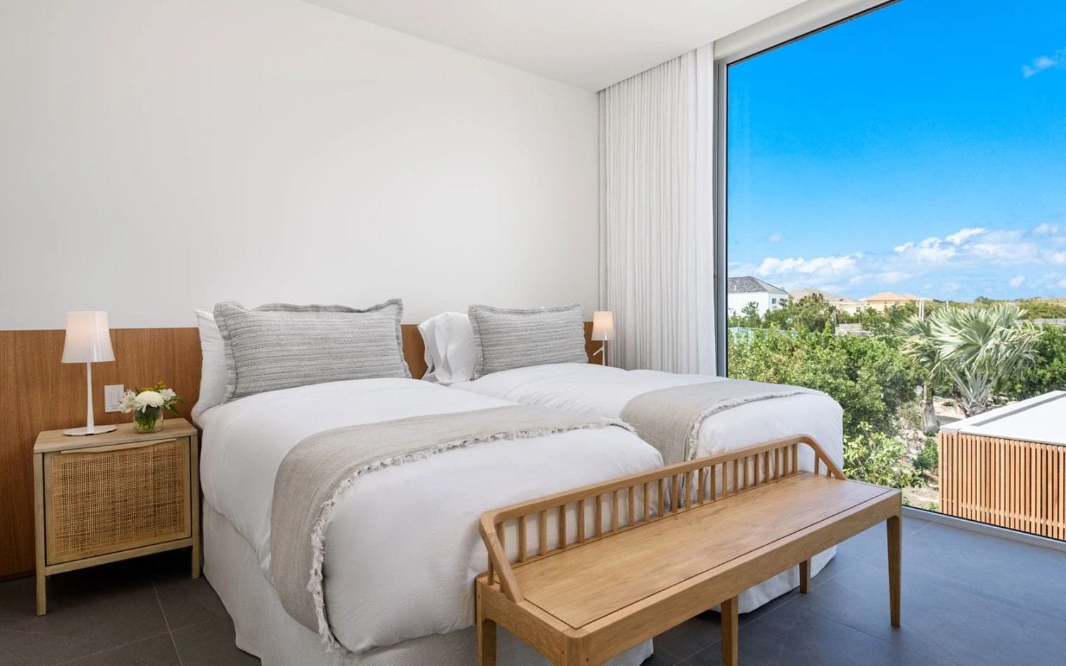 Long Bay Enclave - 4 BDR BEACH HOUSE — luxury villa photo 2