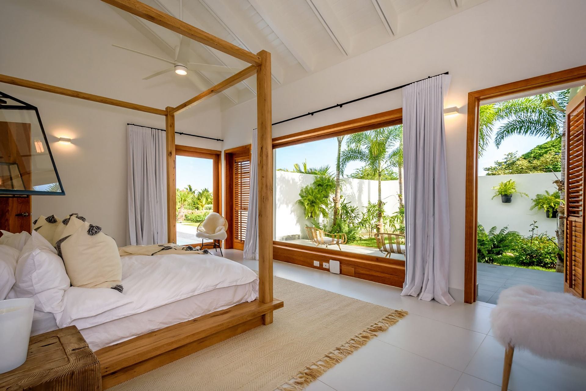 Las Palmas 36 — luxury villa photo 1