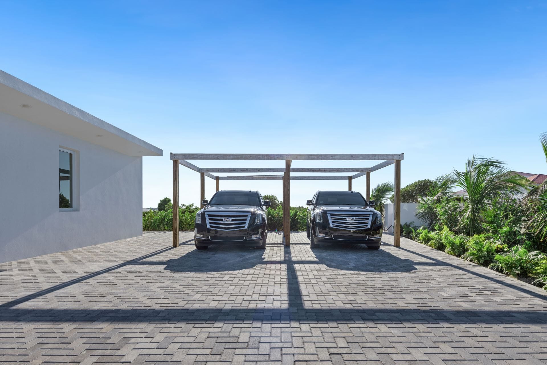 Ocean Breeze Villa — luxury villa photo 2