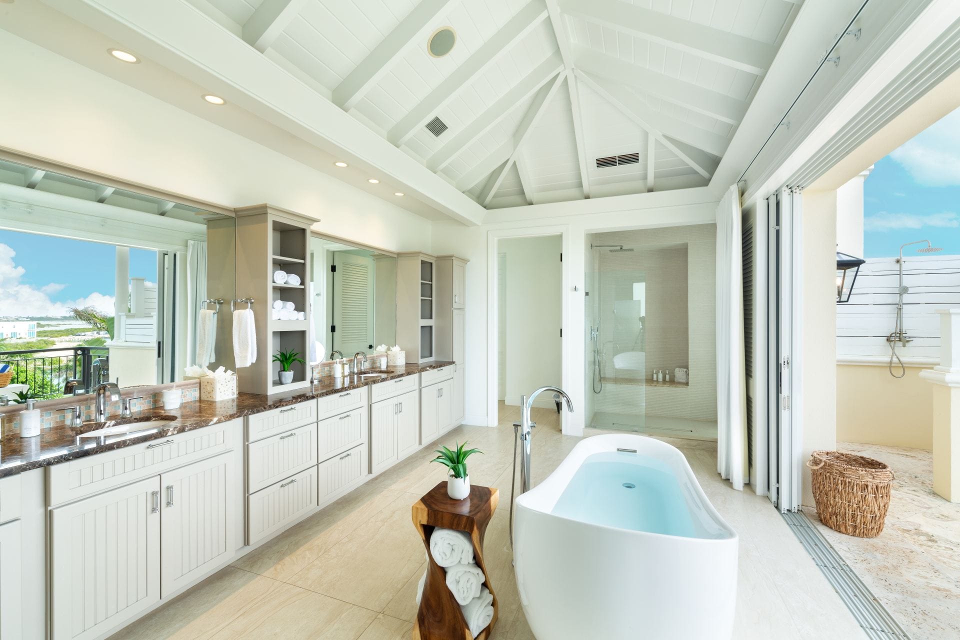 Emara Estate — luxury villa photo 2