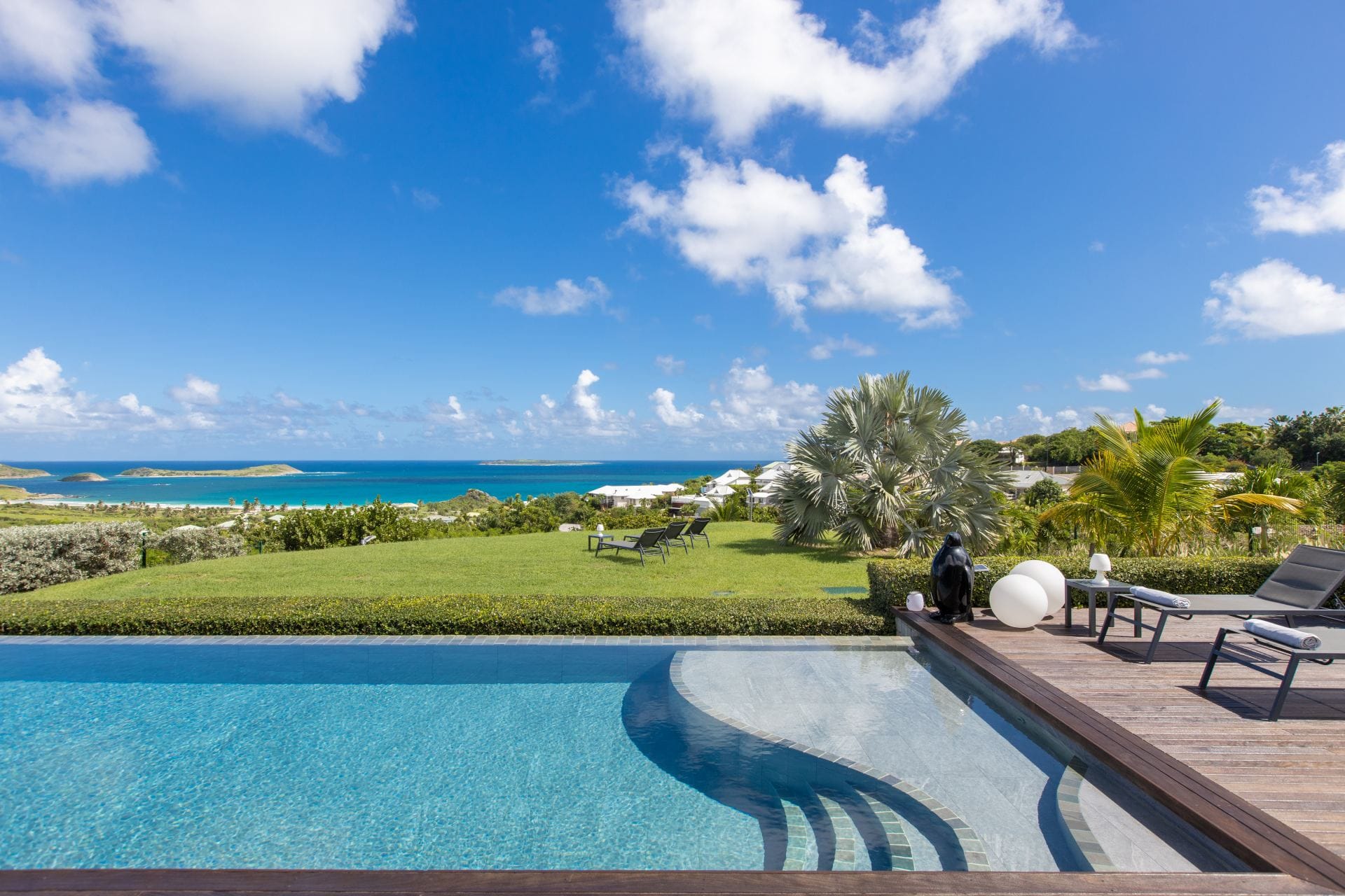 Villa Indigo Pearl — luxury villa photo 1