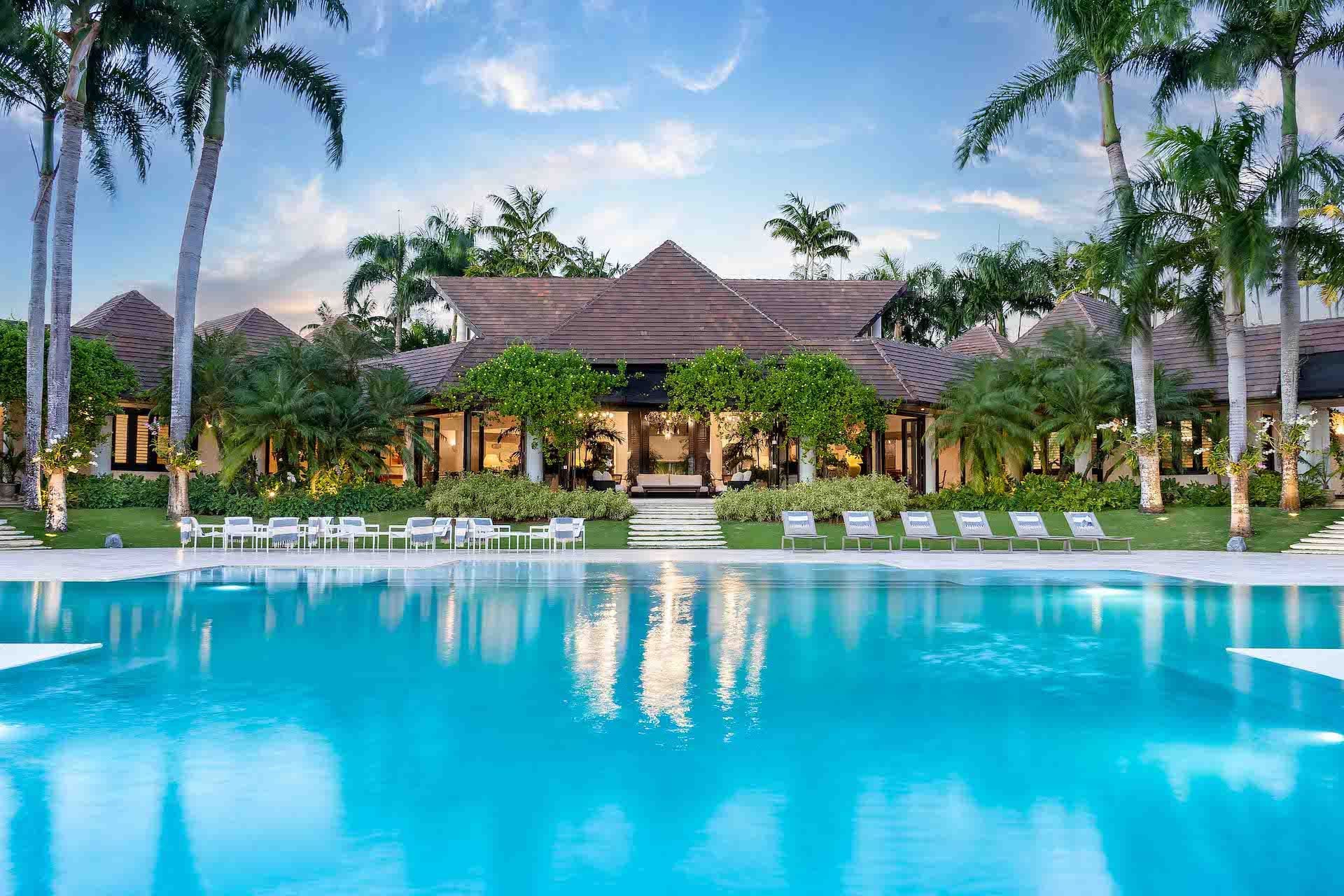 El Palmar — luxury villa photo 1
