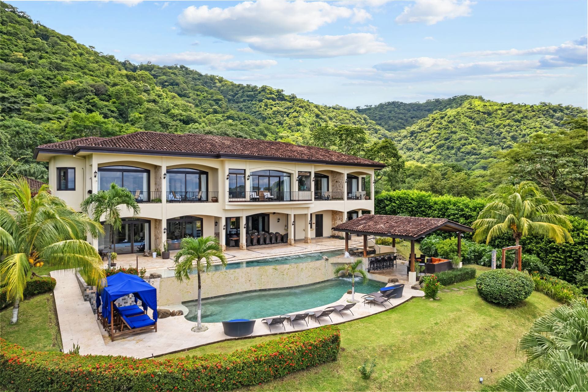 Villa Buena Onda — luxury villa photo 1
