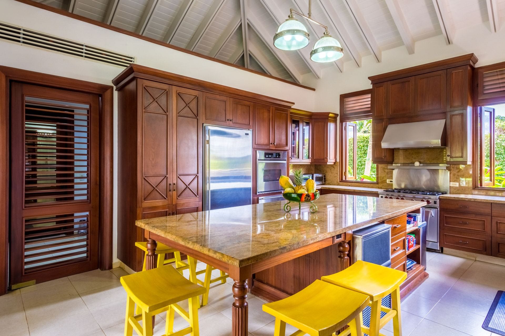 Villa Palmeras — luxury villa photo 35