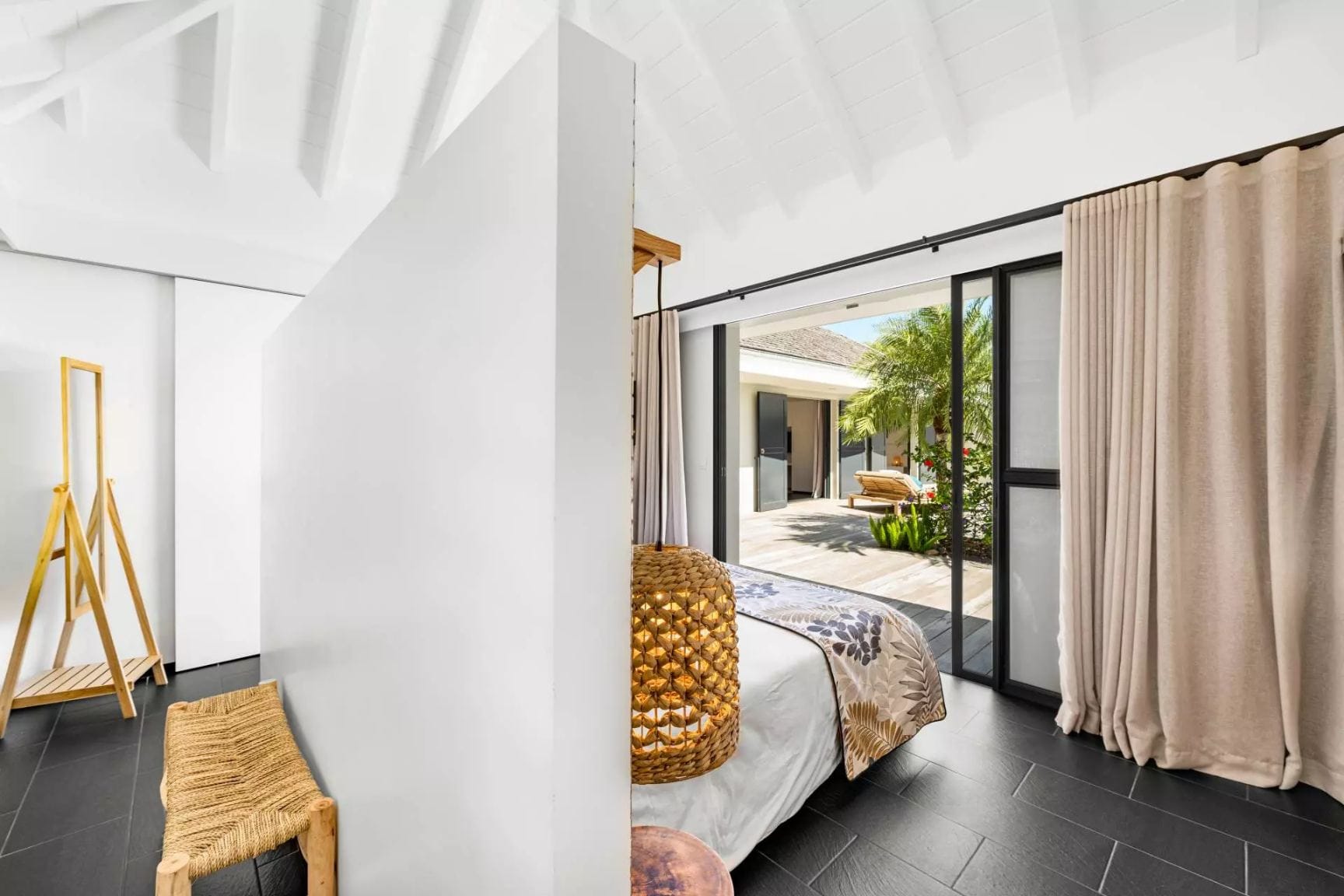 Villa Crush — luxury villa photo 1