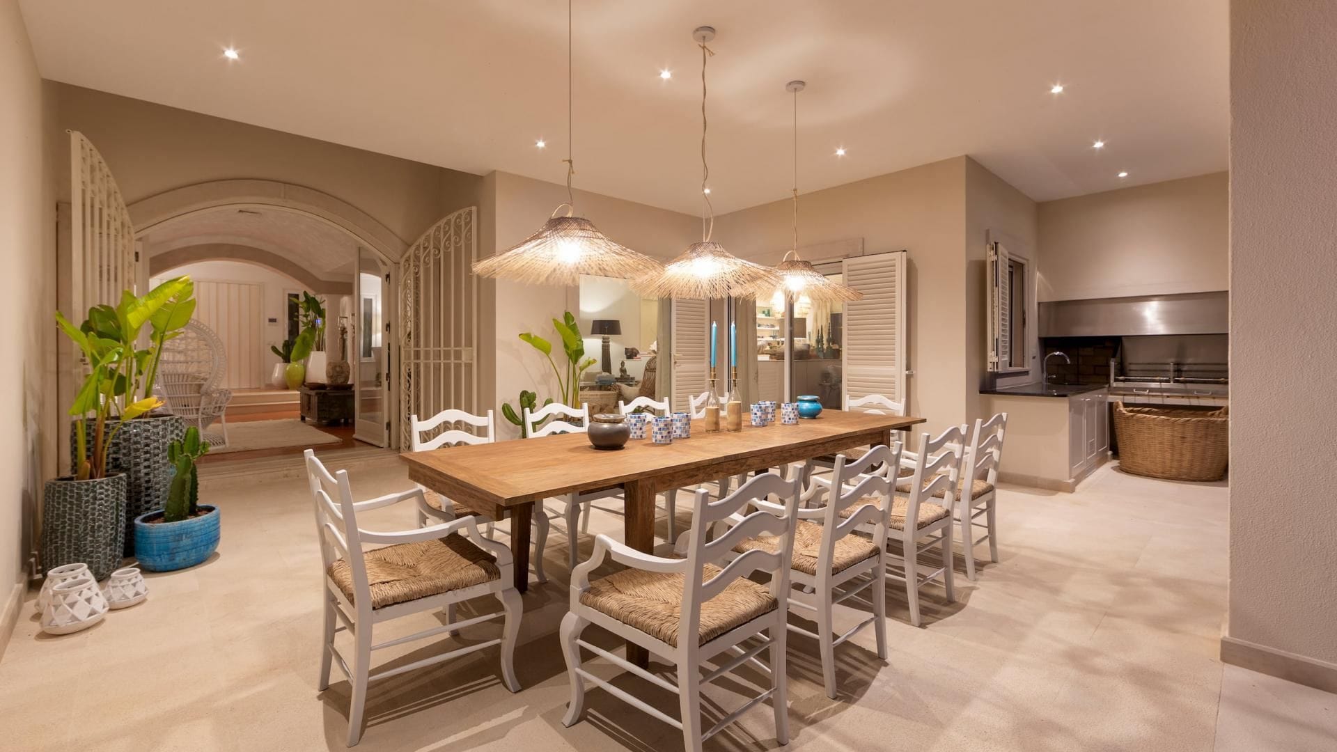 Hibiscus Beach House — luxury villa photo 2