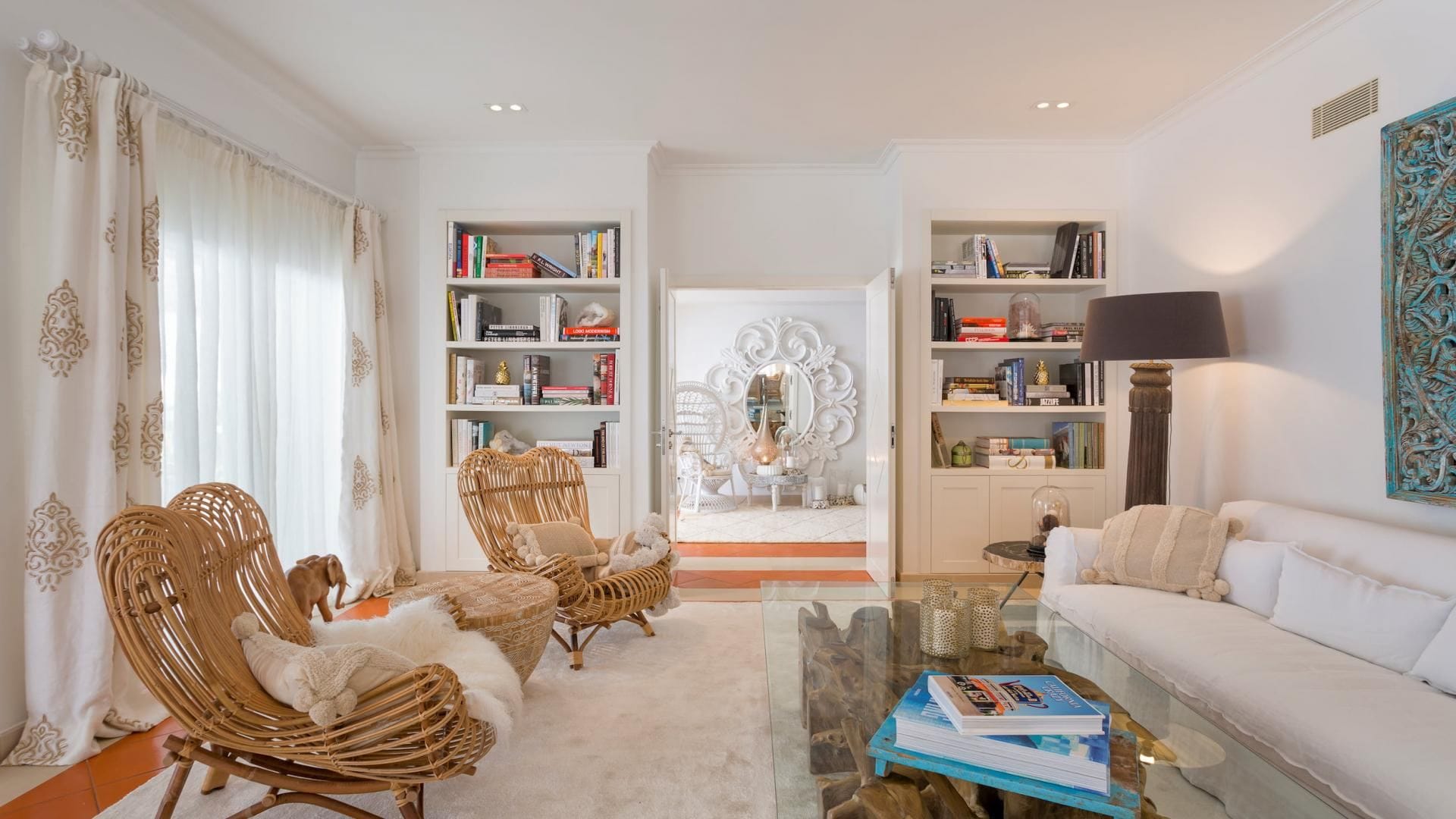Hibiscus Beach House — luxury villa photo 18