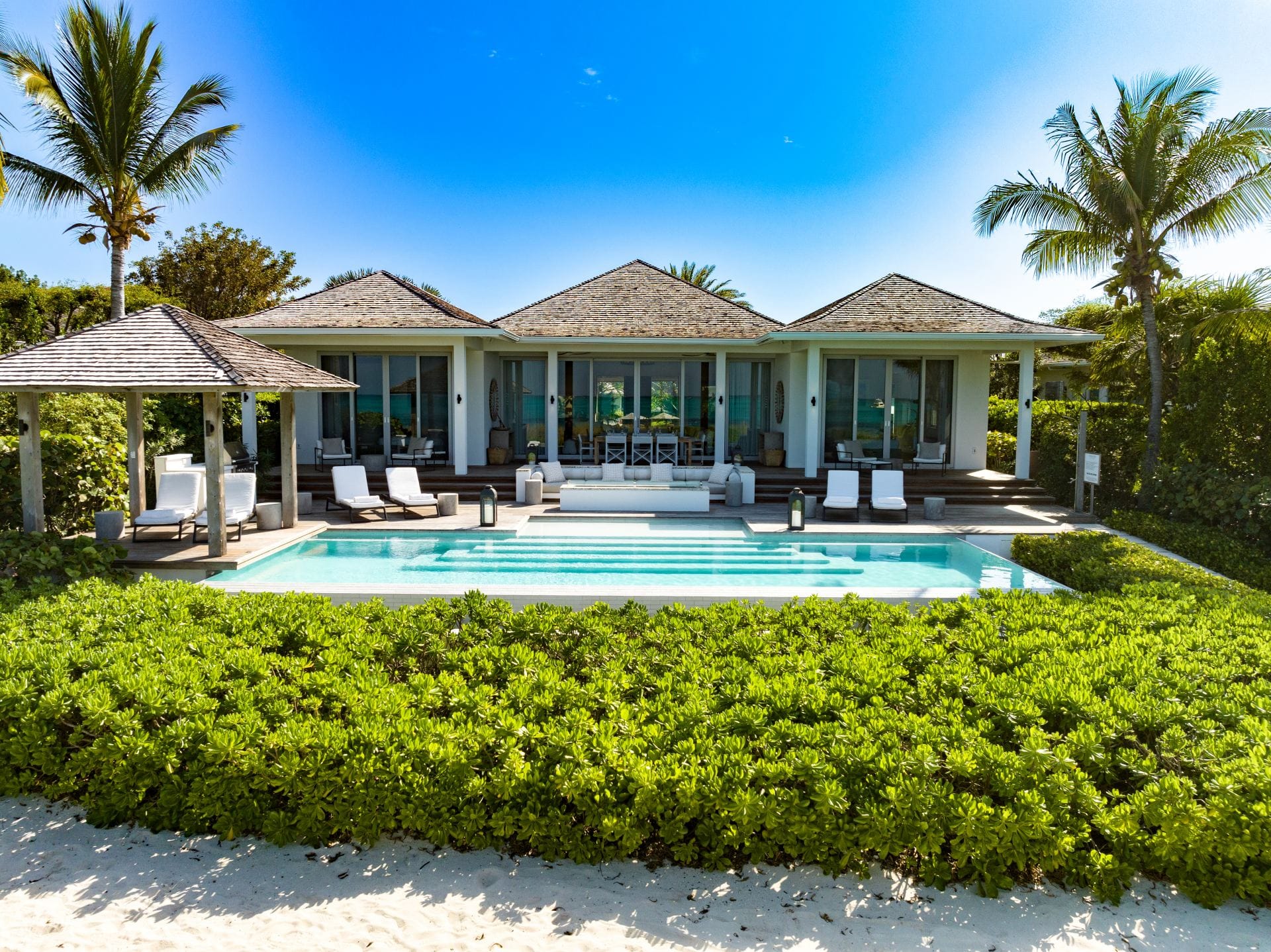 Villa Frangipani — luxury villa photo 1