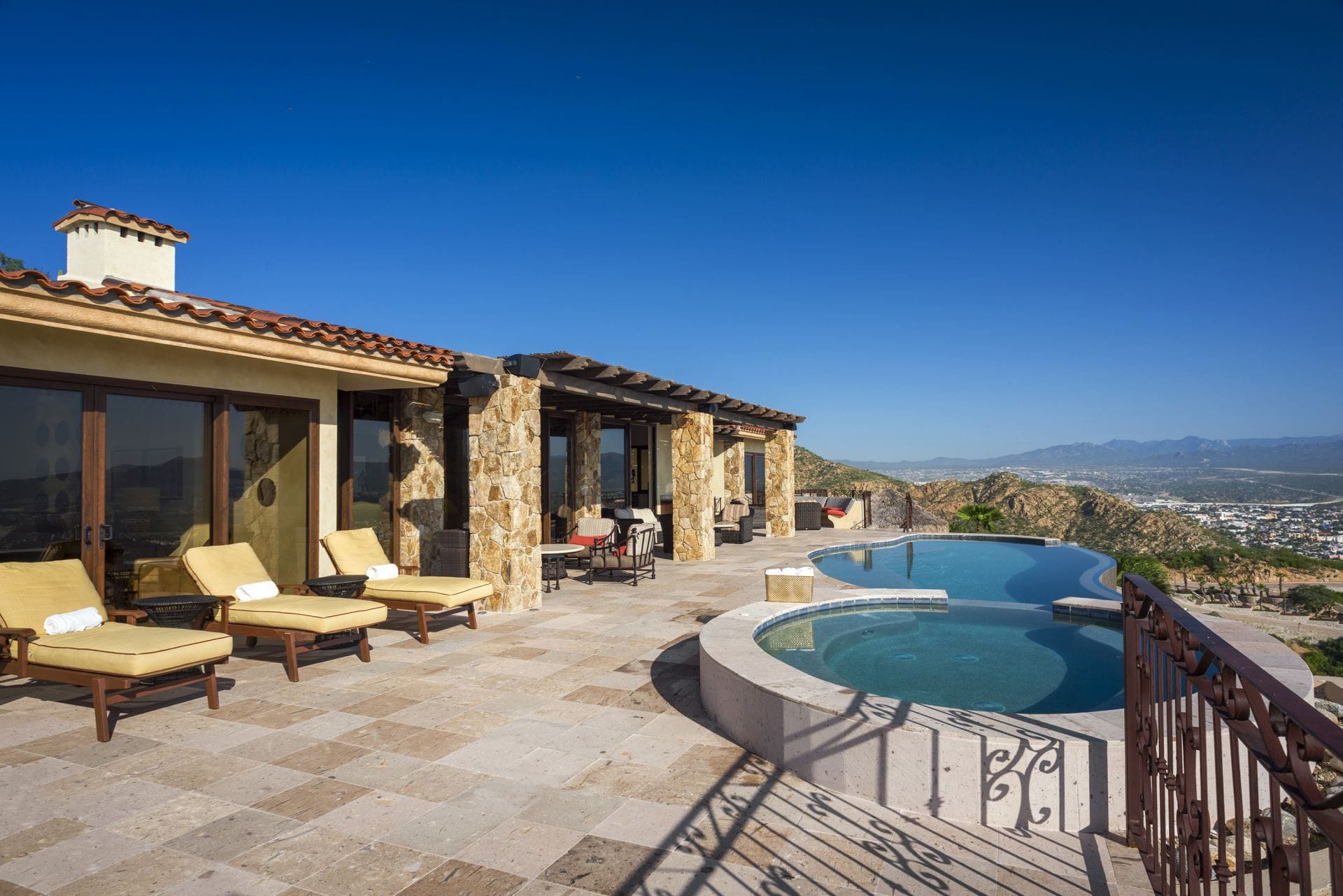 Casa Cielo at Pedregal — luxury villa photo 2