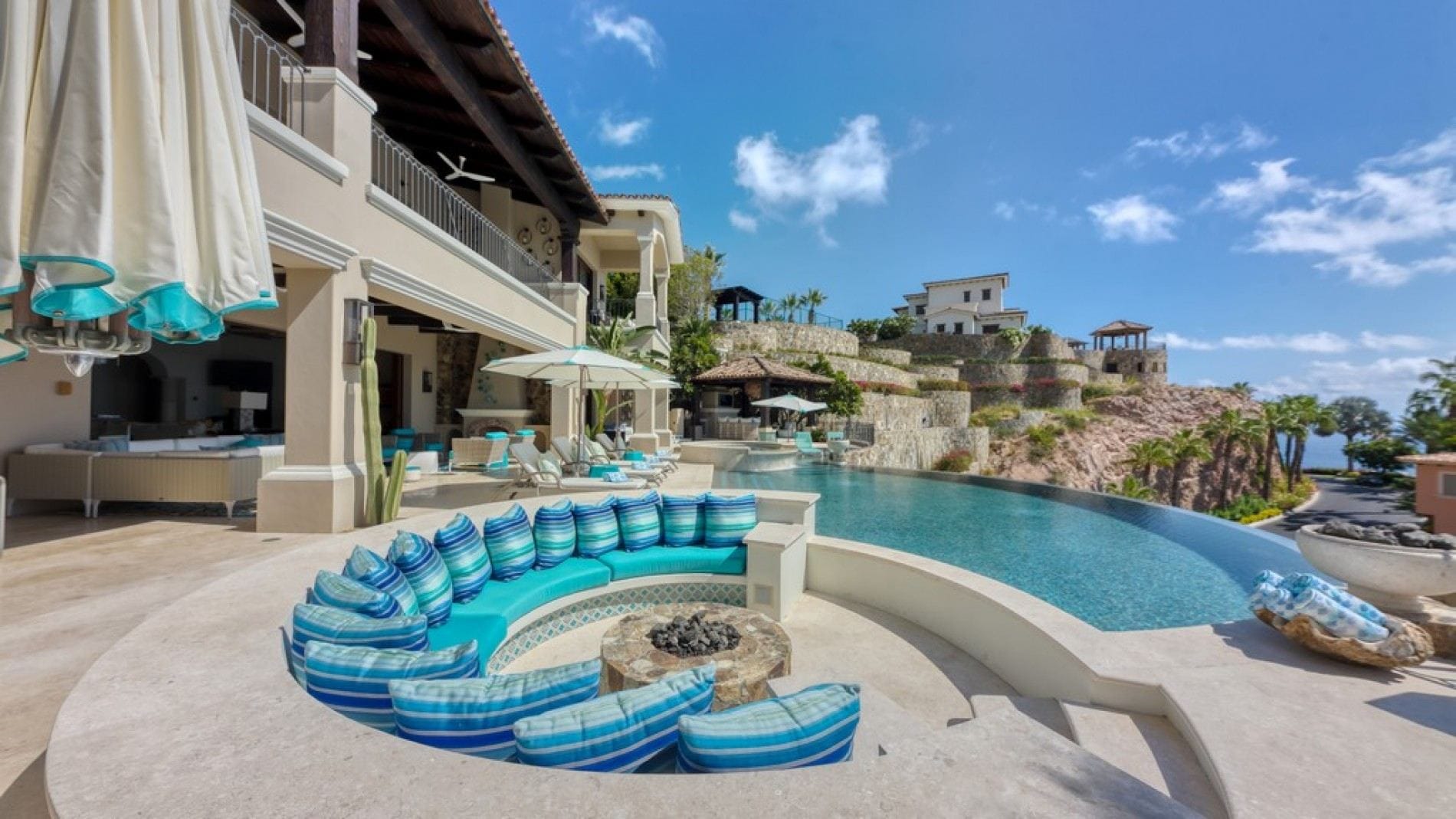 Casa Sol y Mar — luxury villa photo 1