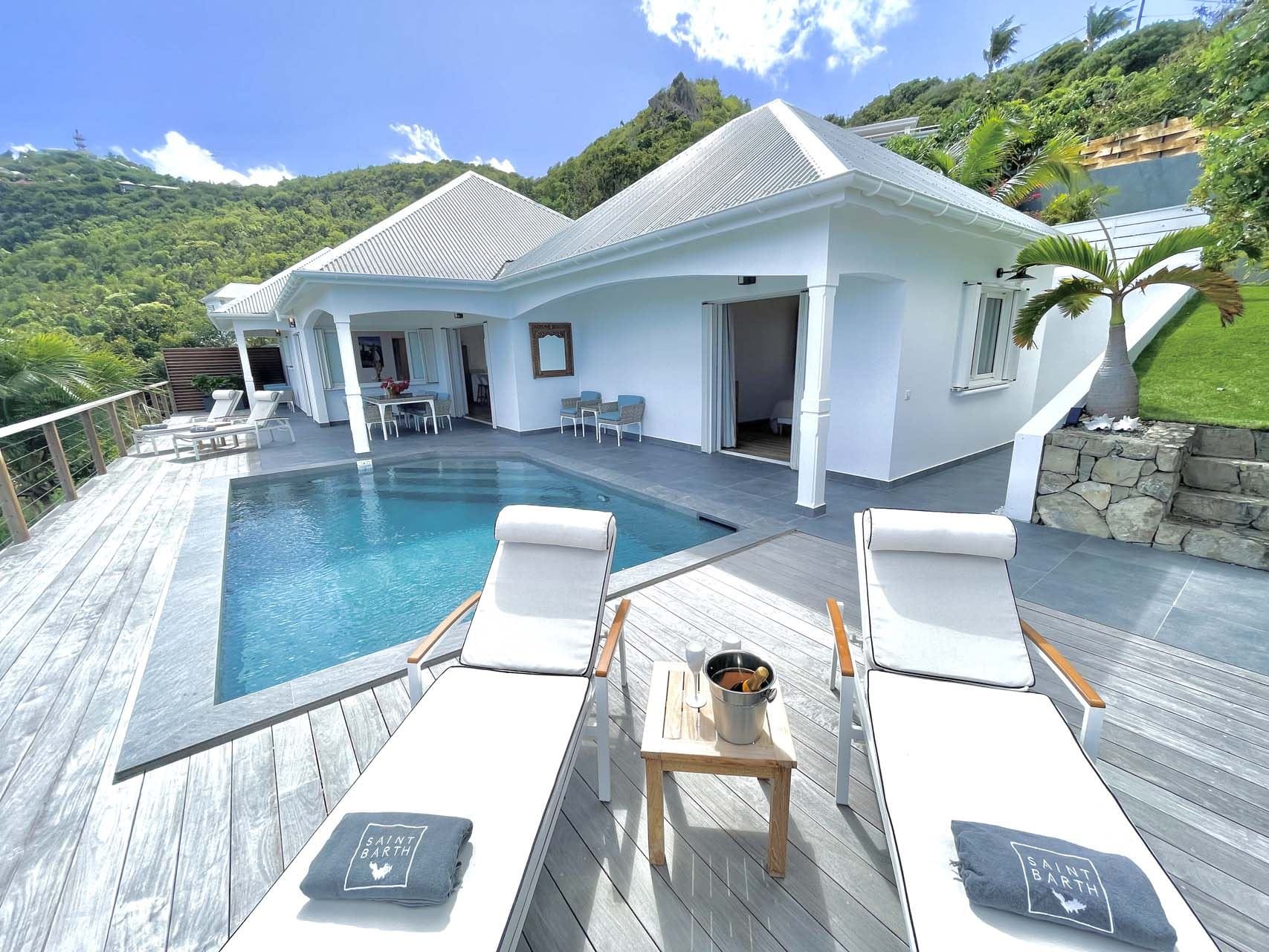 Villa Adal — luxury villa photo 2