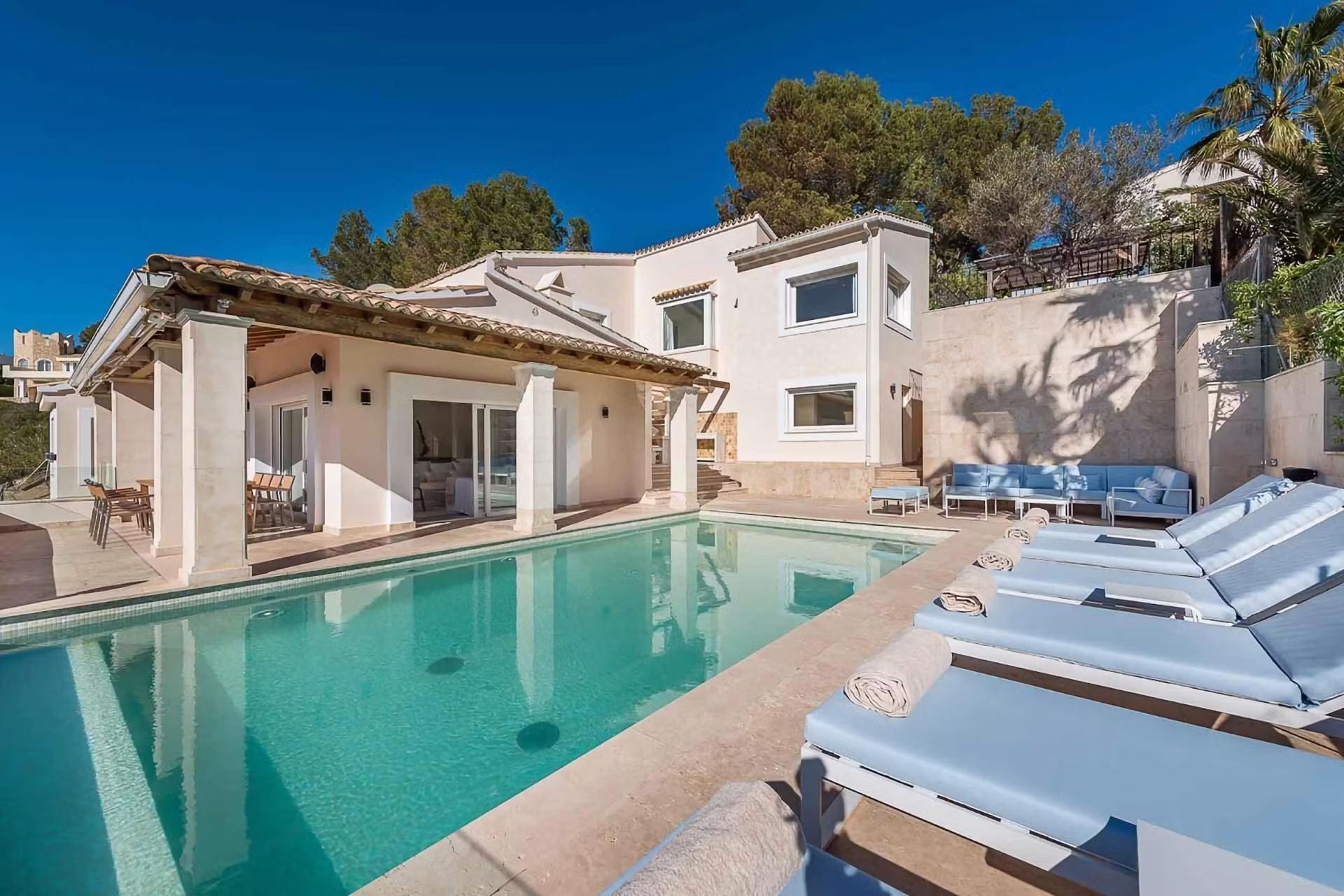 Villa El Lirio — luxury villa photo 1