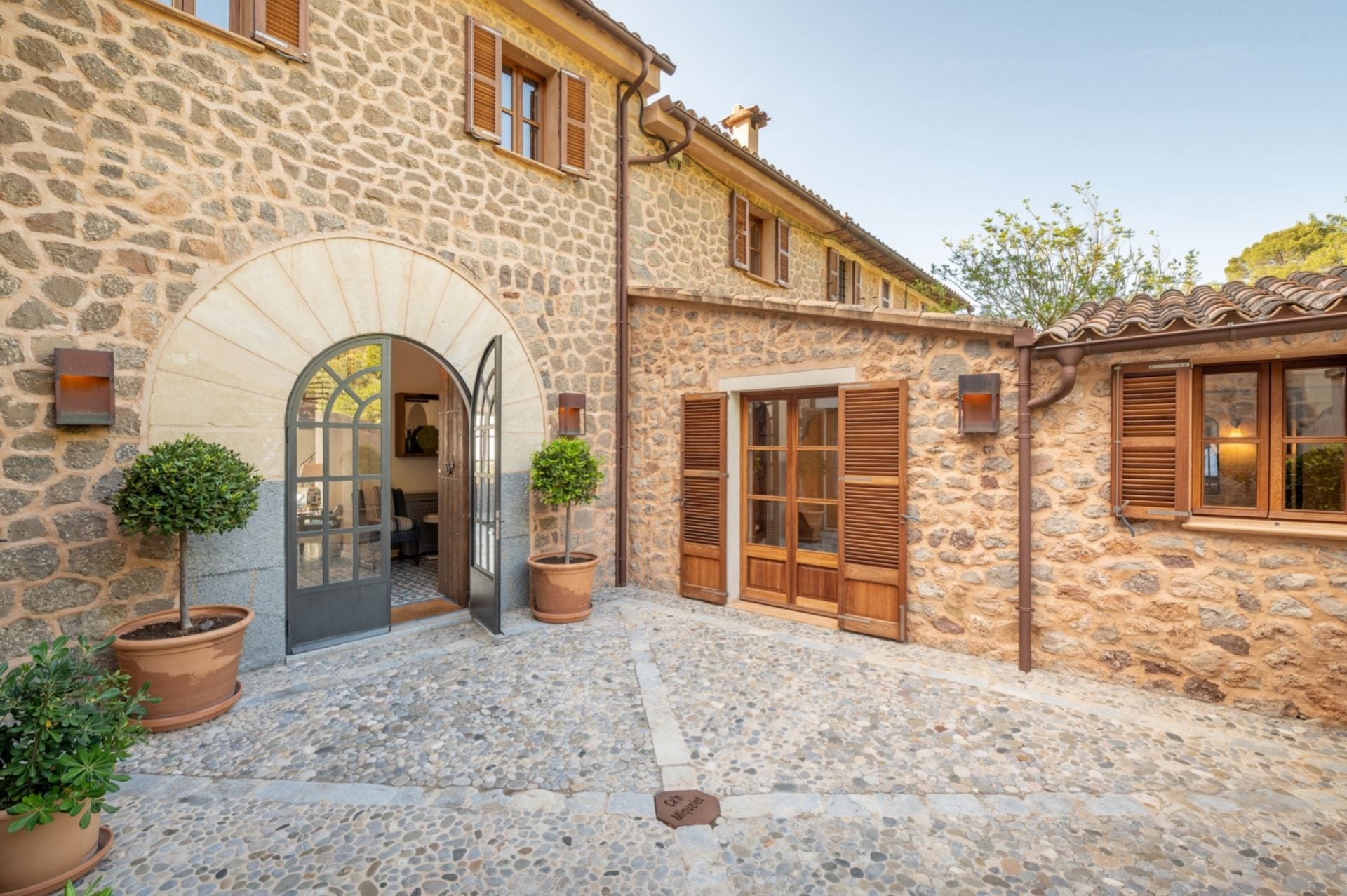 Villa Rafaella — luxury villa photo 1