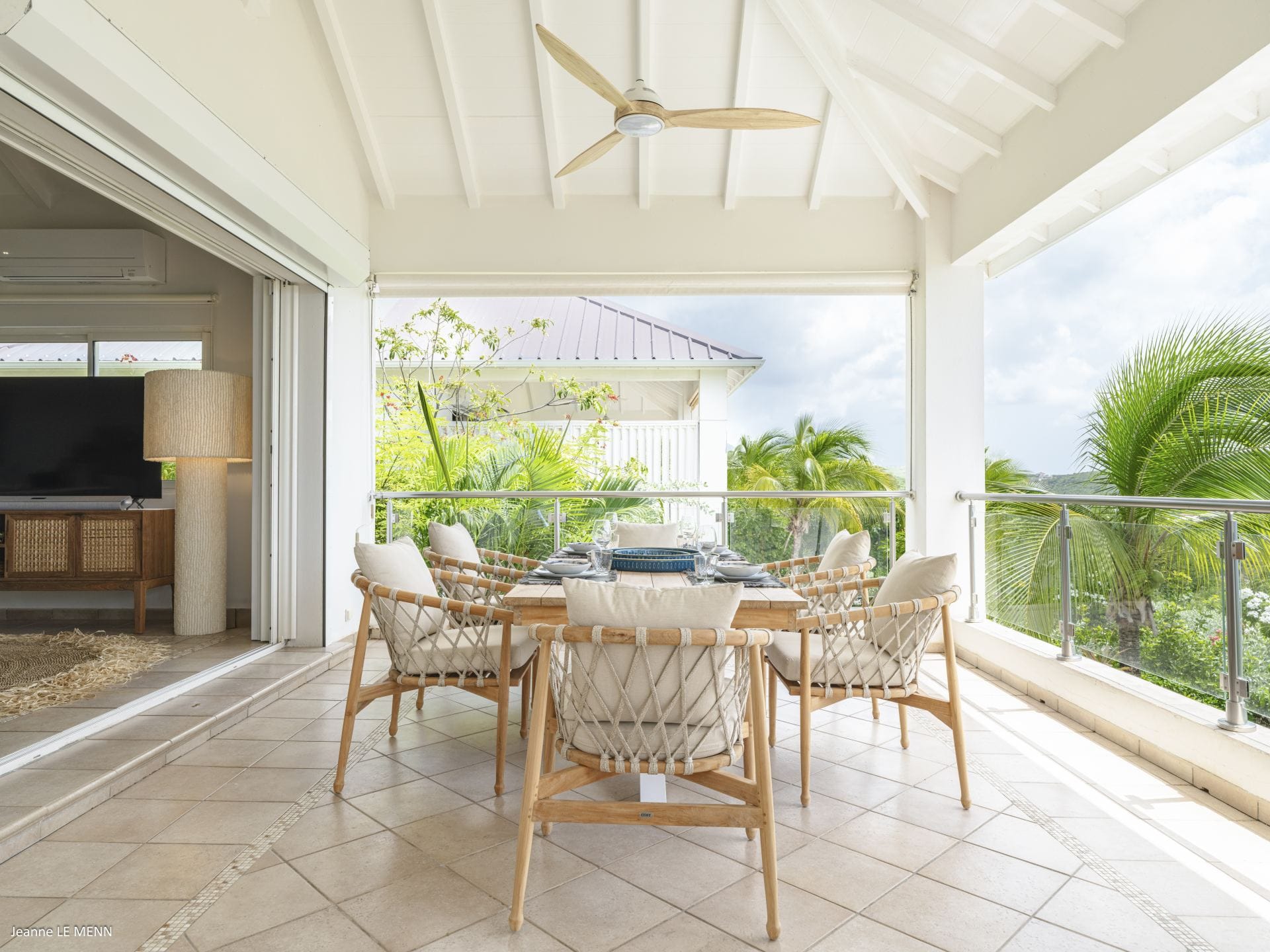 Villa Be Happy — luxury villa photo 1